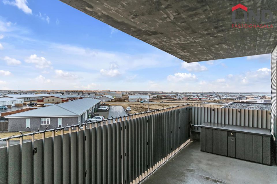 Dalsbraut 4, 260 Reykjanesbær