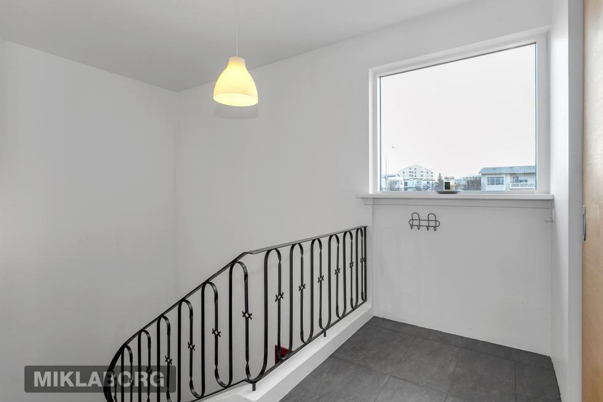 Rauðalækur 73, 105 Reykjavík
