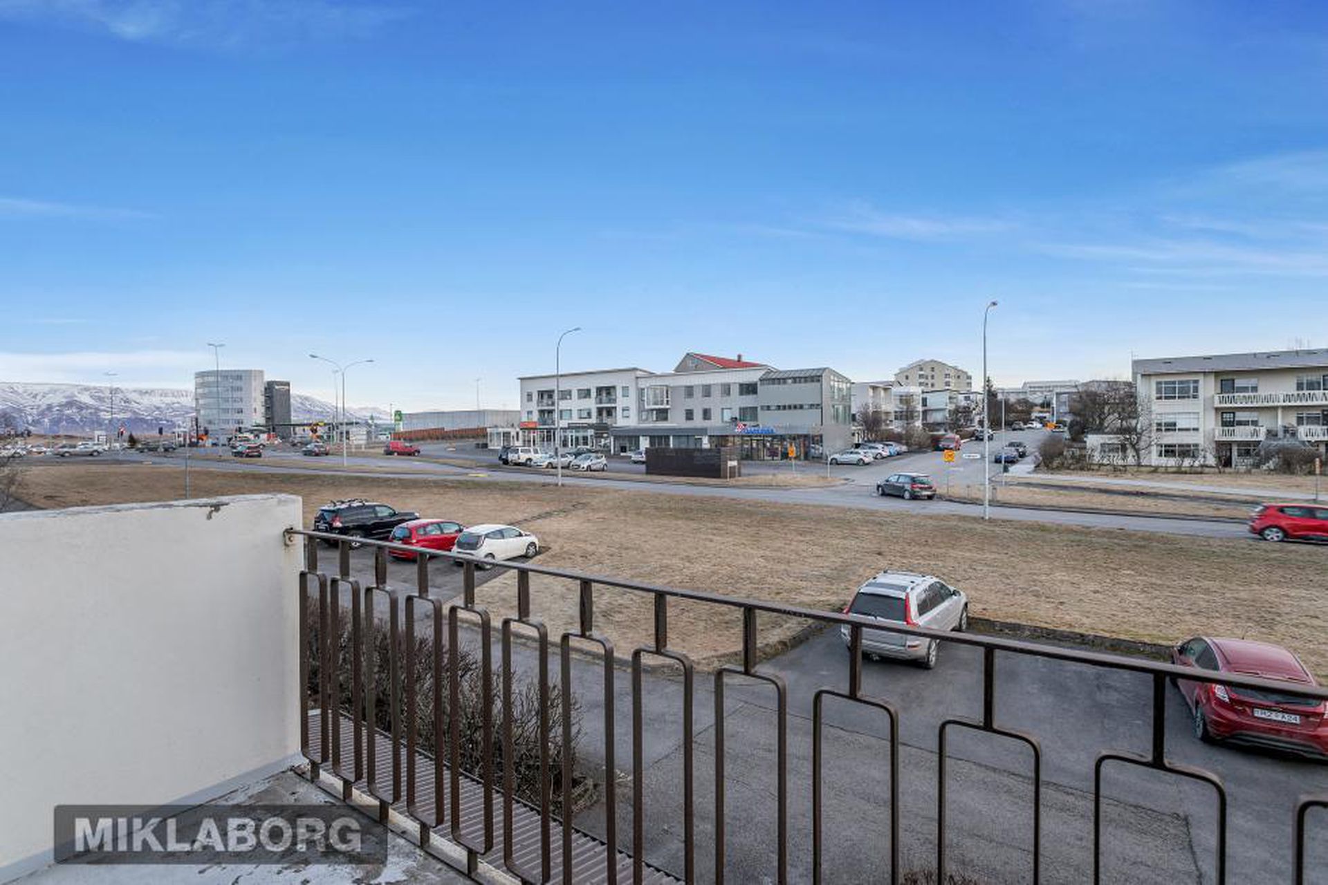 Rauðalækur 73, 105 Reykjavík