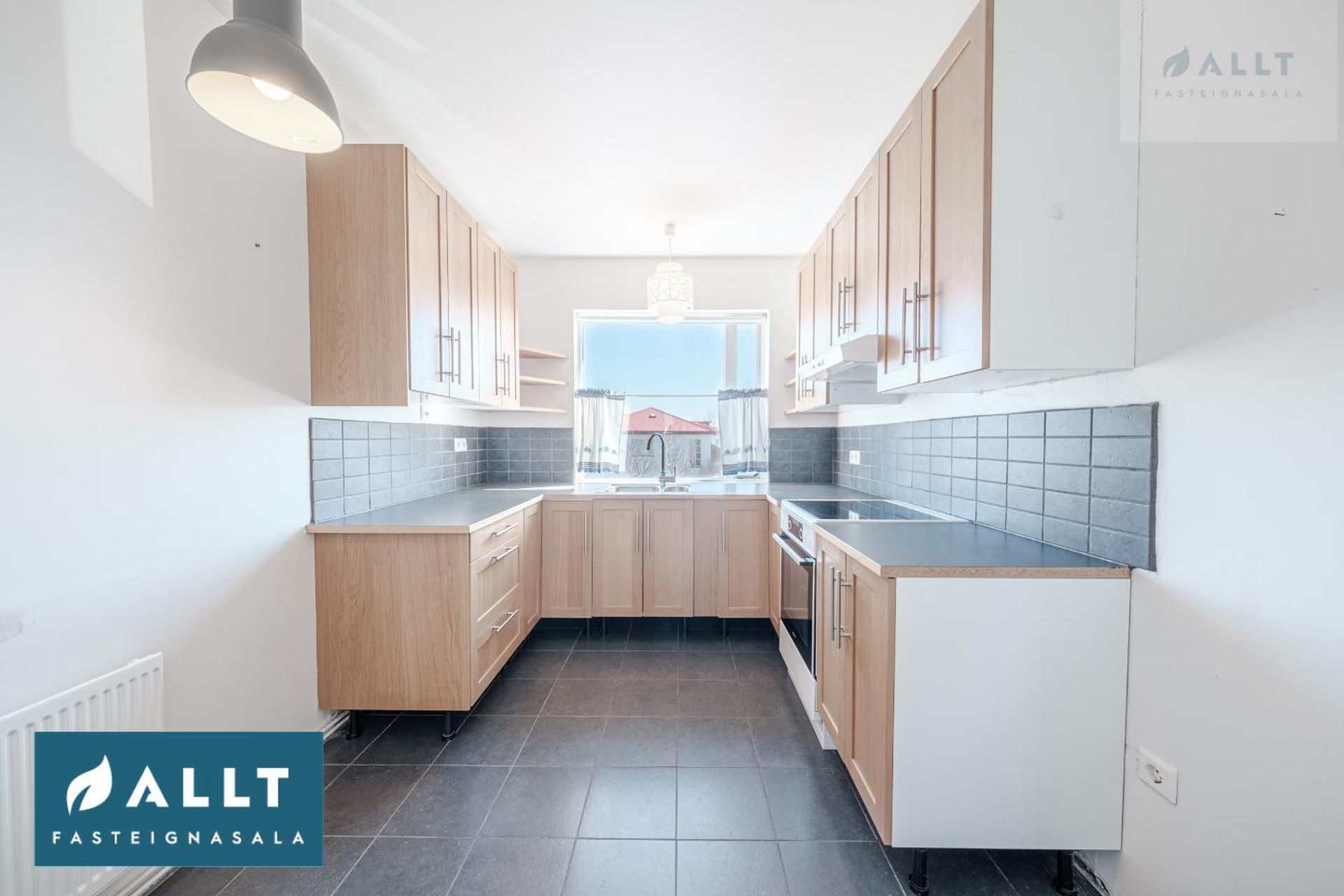 Sólvallagata 40, 230 Reykjanesbær