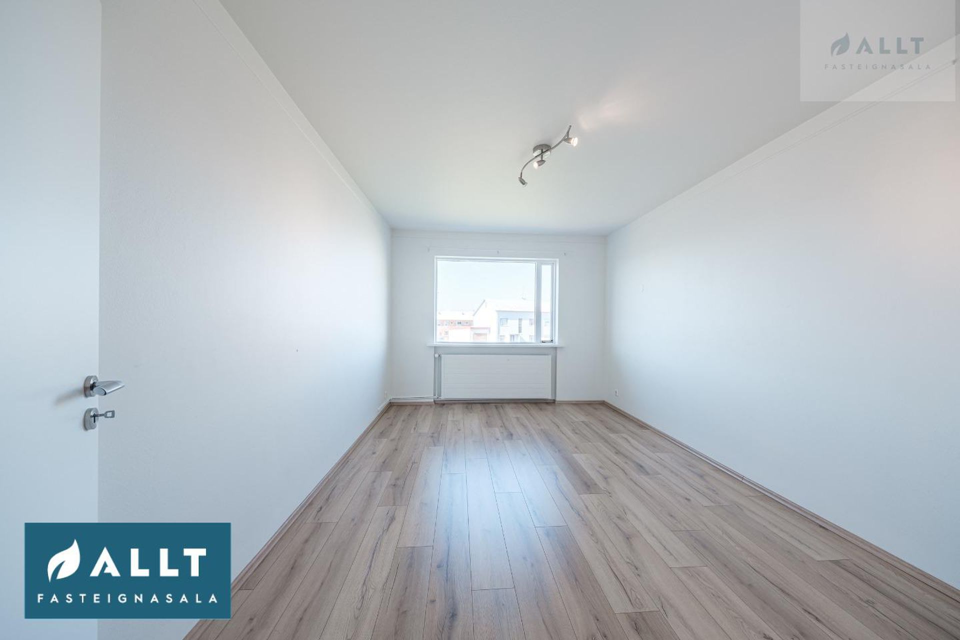 Sólvallagata 40, 230 Reykjanesbær
