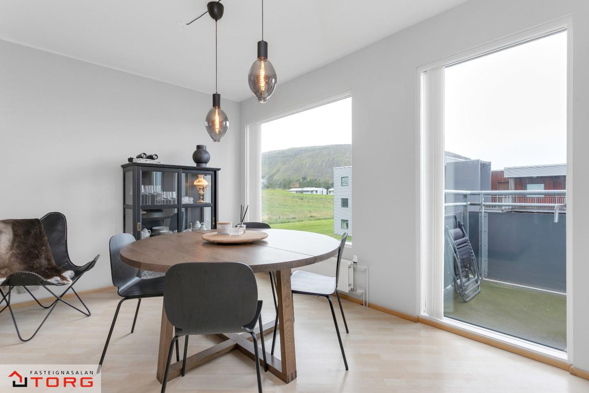 Klapparhlíð 32, 270 Mosfellsbær