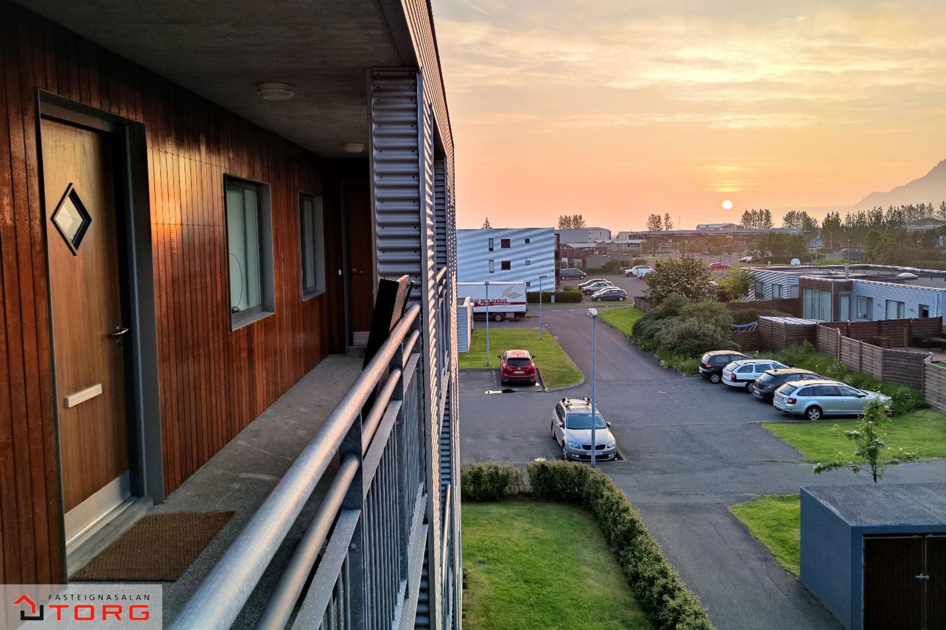 Klapparhlíð 32, 270 Mosfellsbær