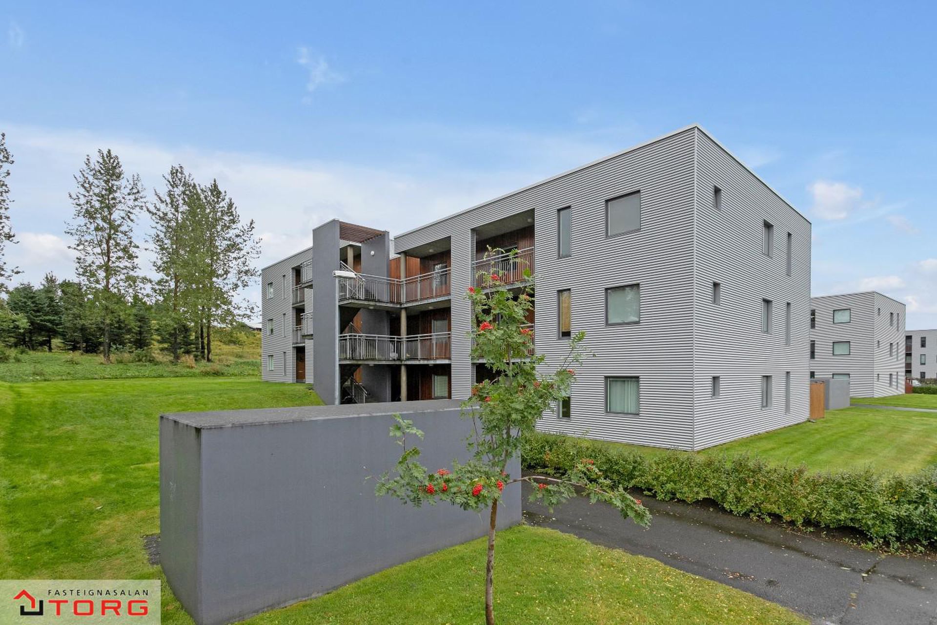 Klapparhlíð 32, 270 Mosfellsbær