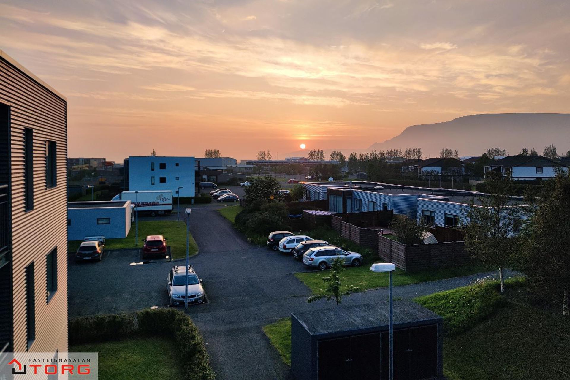 Klapparhlíð 32, 270 Mosfellsbær