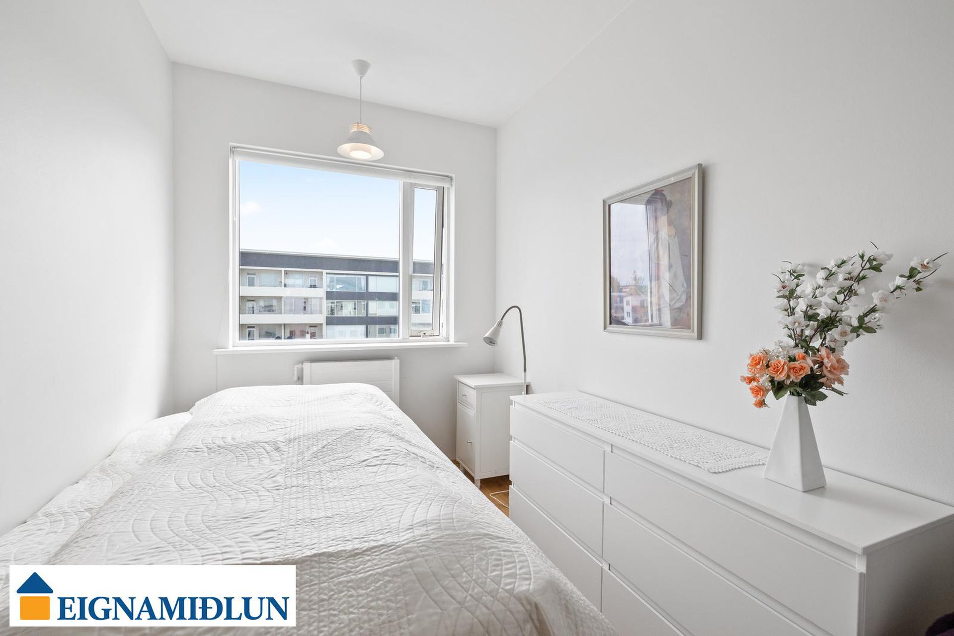 Safamýri 42, 108 Reykjavík