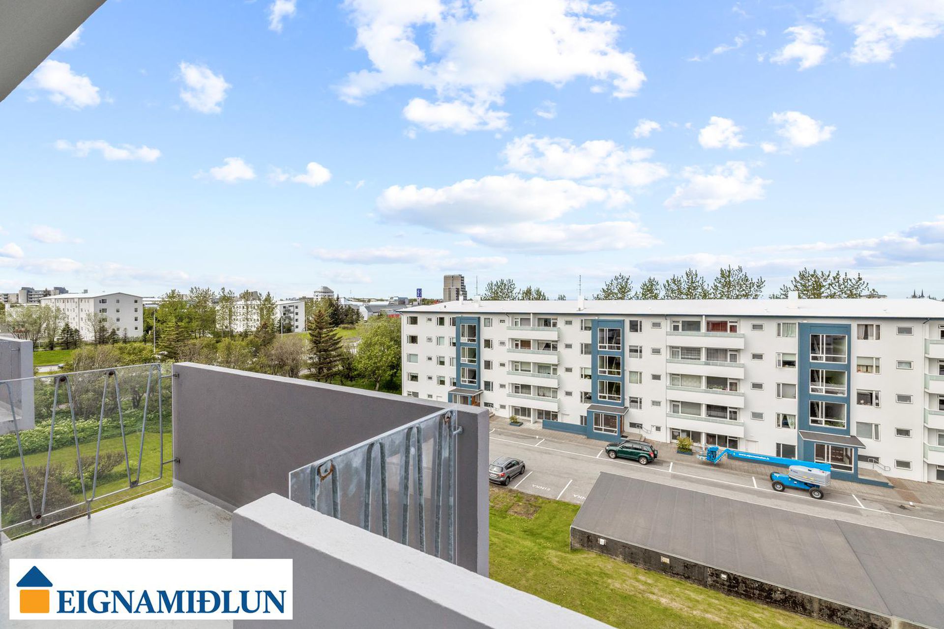 Safamýri 42, 108 Reykjavík