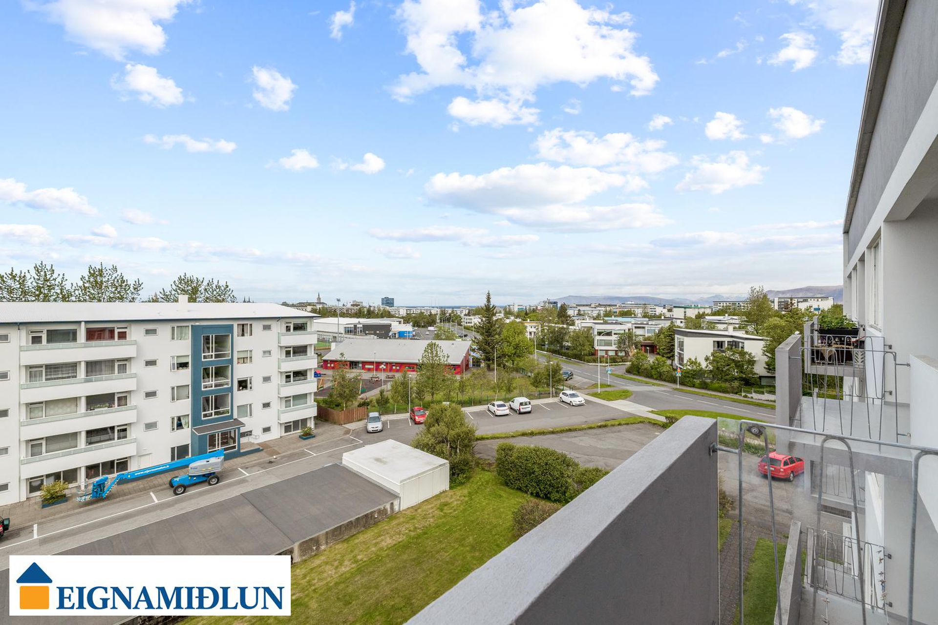 Safamýri 42, 108 Reykjavík
