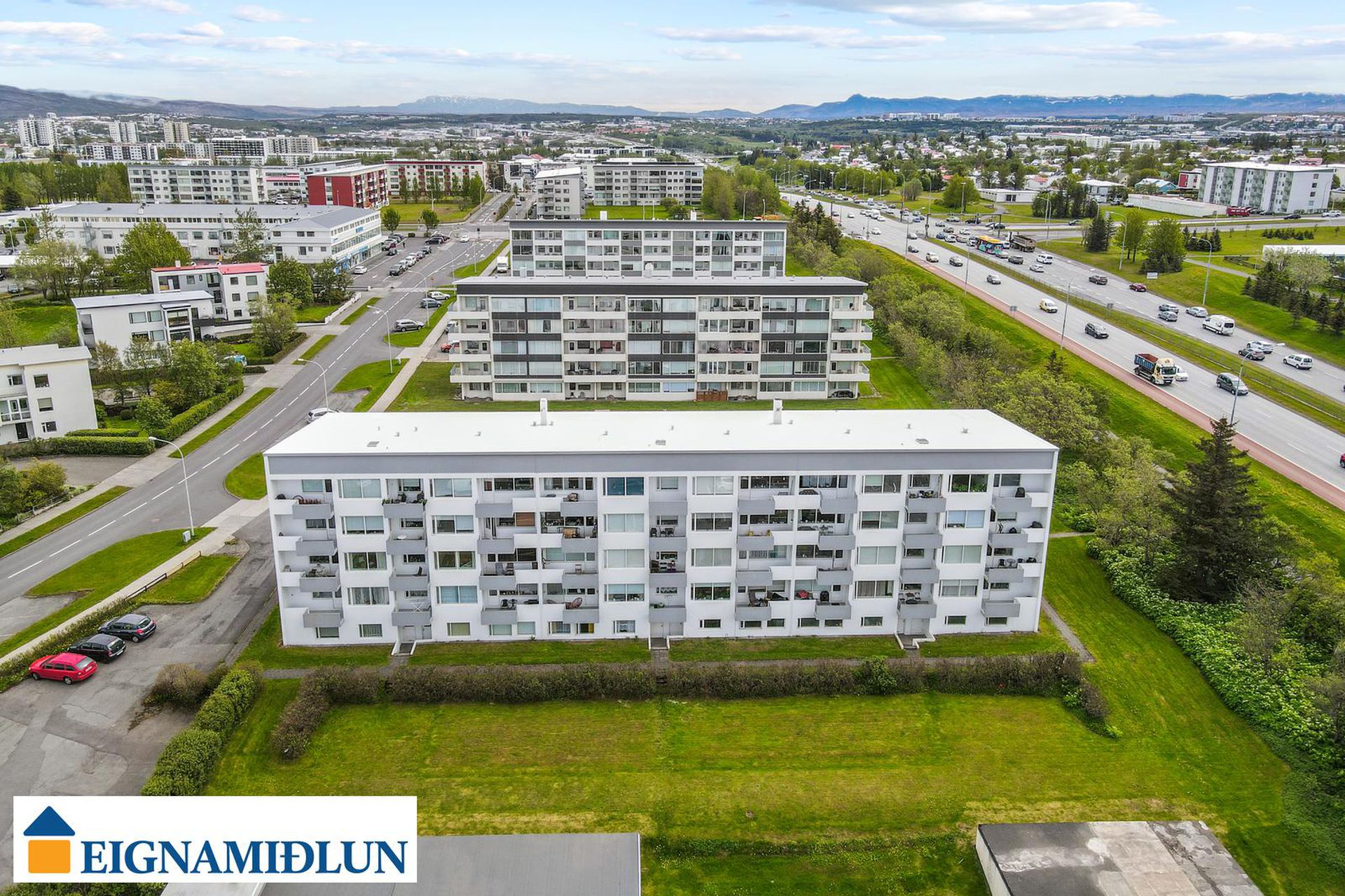 Safamýri 42, 108 Reykjavík