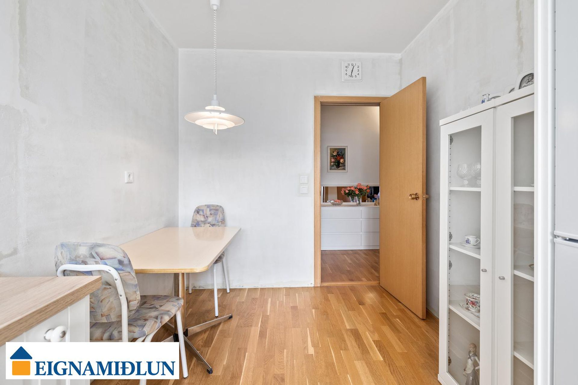 Safamýri 42, 108 Reykjavík