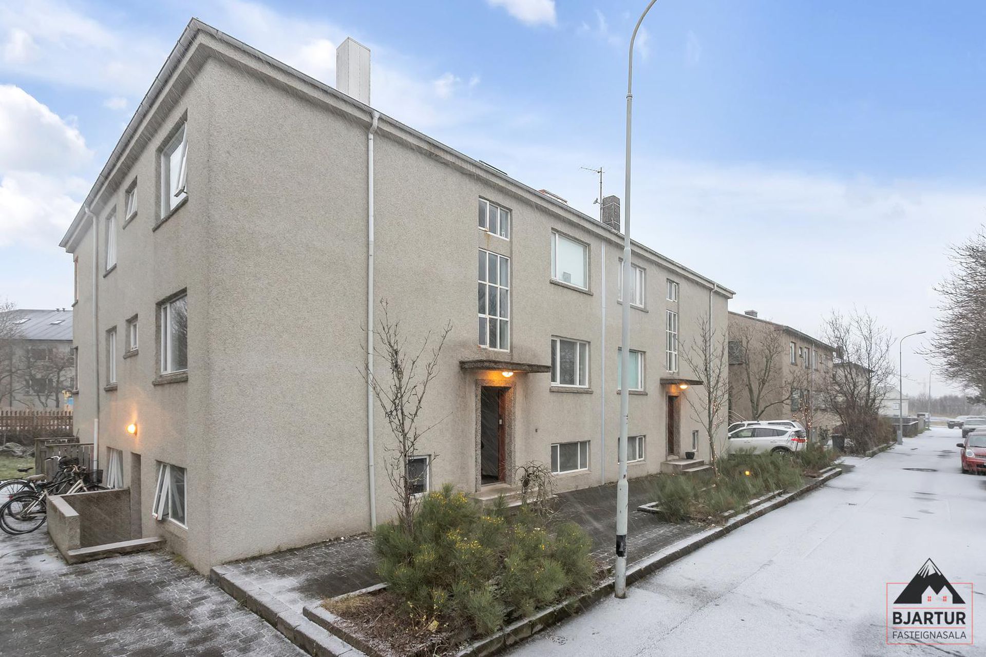 Mjóahlíð 10, 105 Reykjavík