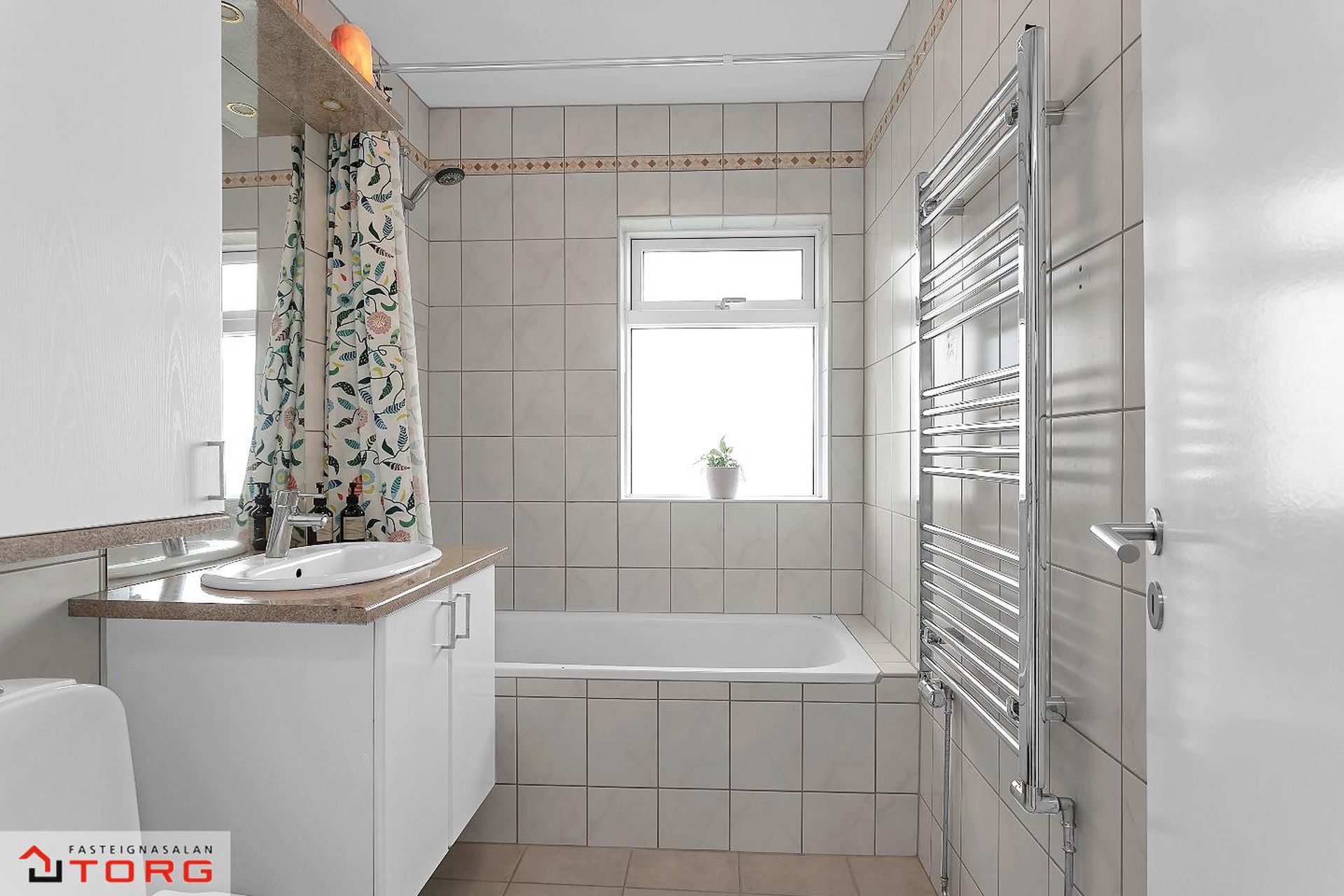 Flókagata 66, 105 Reykjavík