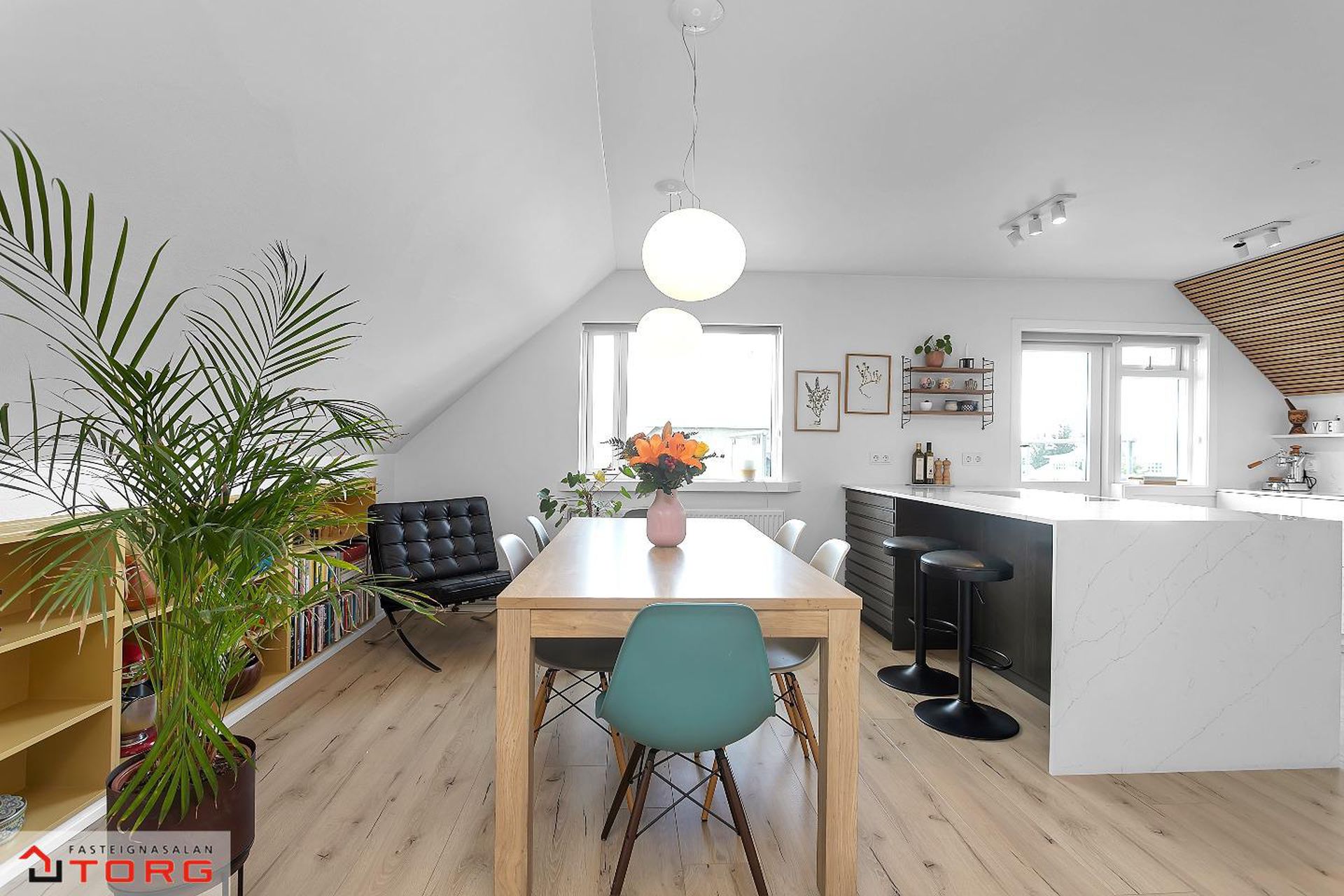 Flókagata 66, 105 Reykjavík