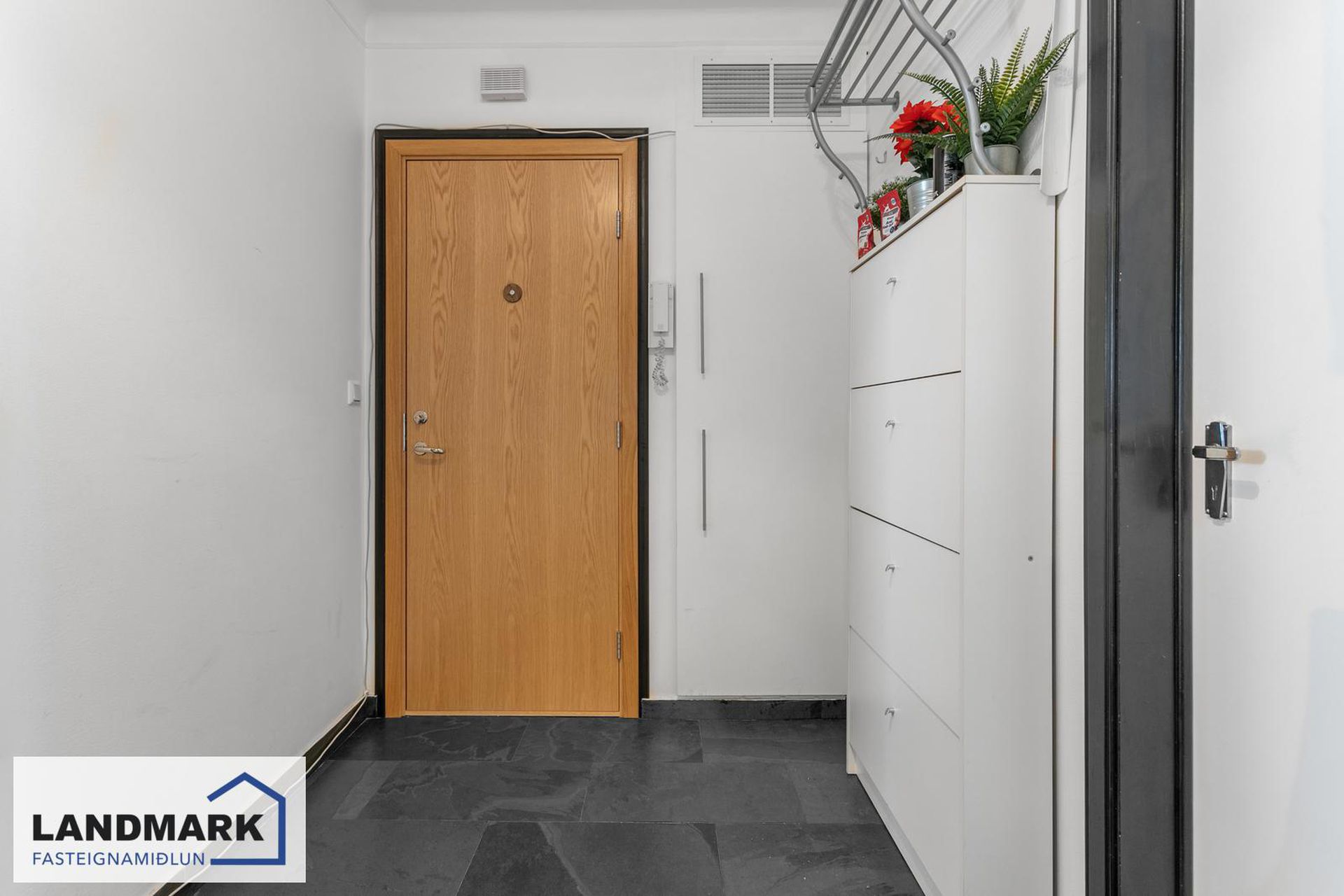 Kleppsvegur 38, 105 Reykjavík