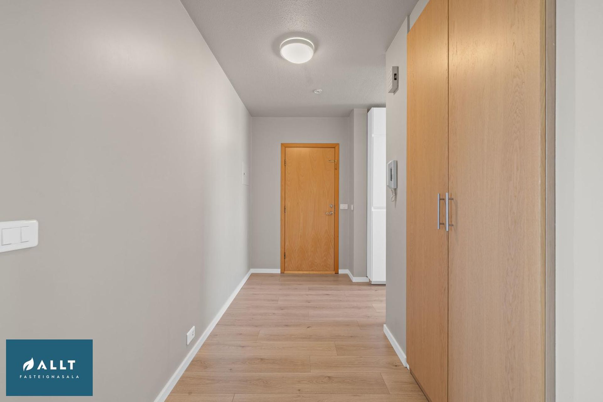 Heiðarhvammur 9, 230 Reykjanesbær
