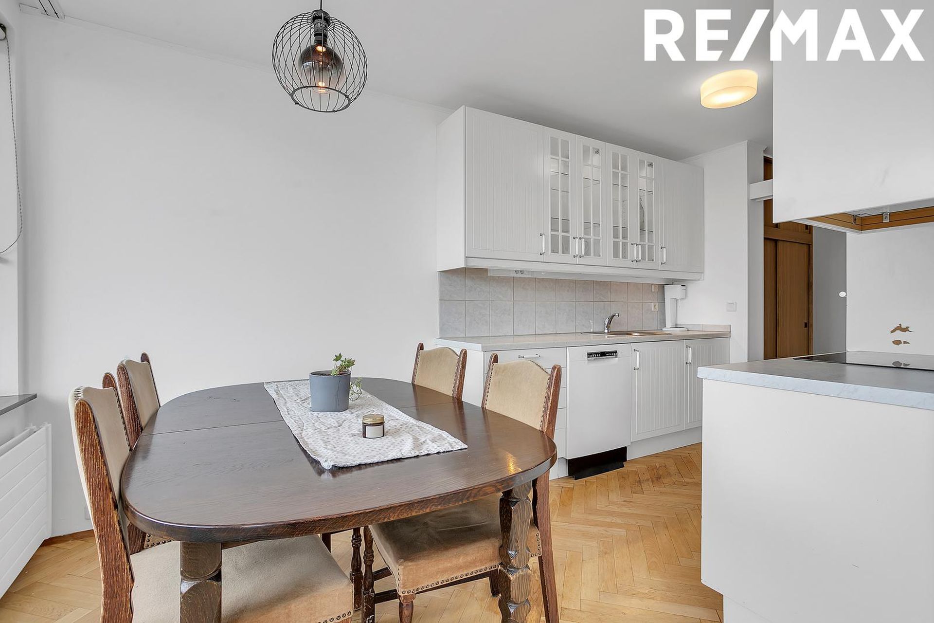 Asparfell 6, 111 Reykjavík