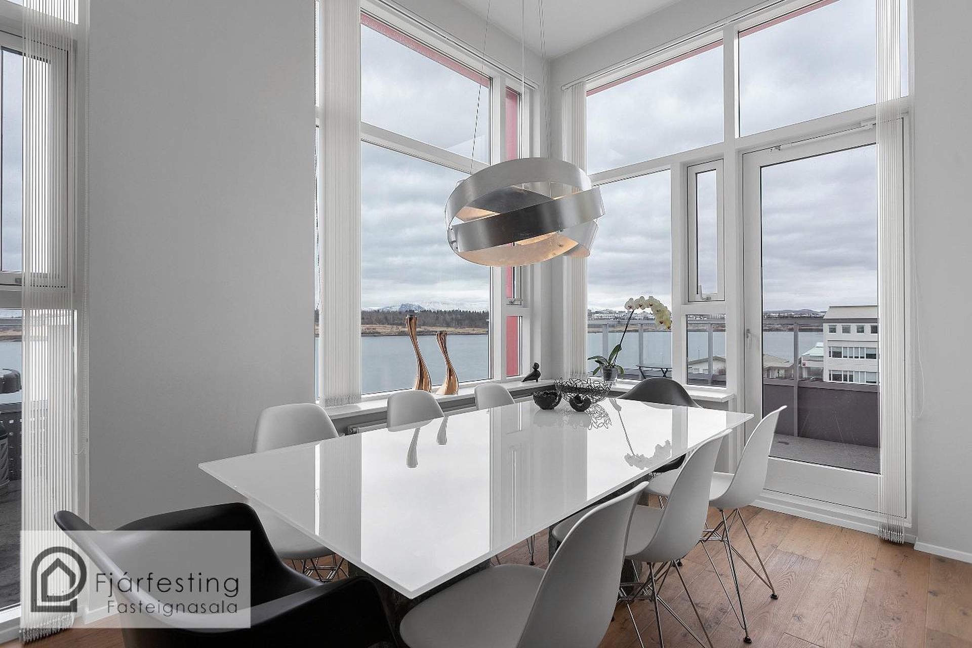 Naustavör 12, 200 Kópavogur