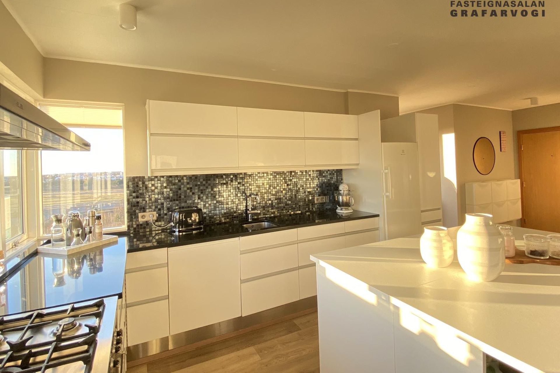 Vallarás 2, 110 Reykjavík
