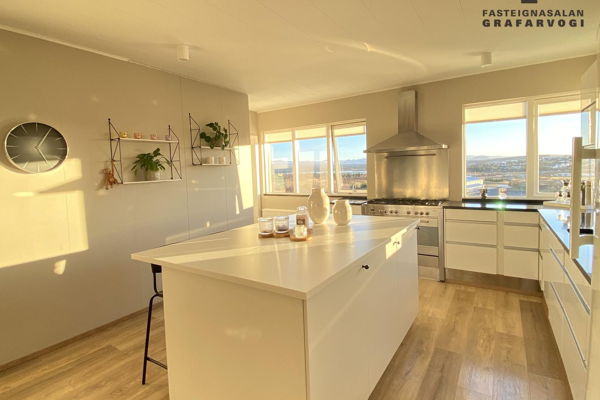 Vallarás 2, 110 Reykjavík