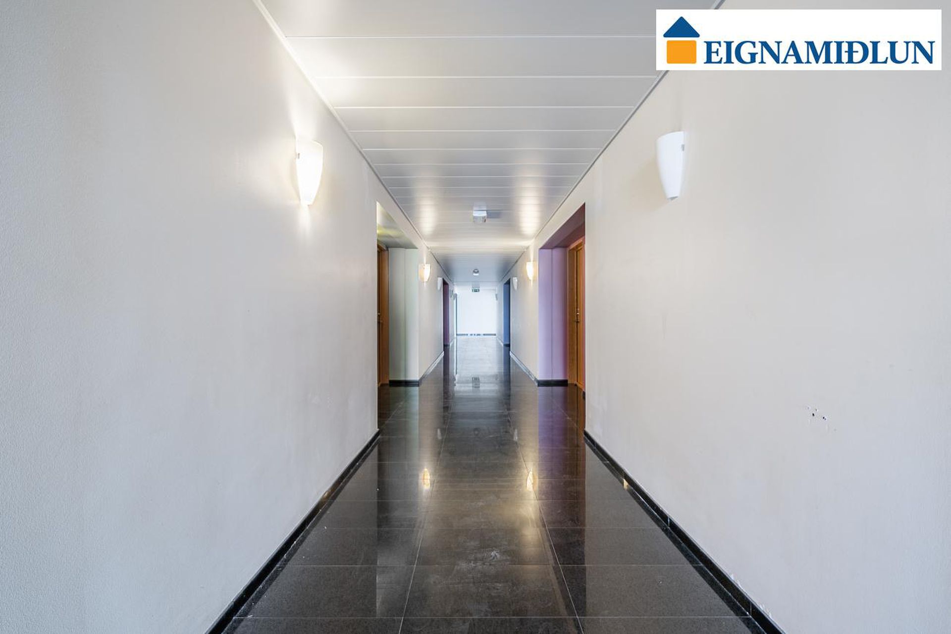 Laugavegur 86 86-94 - 0402, 101 Reykjavík