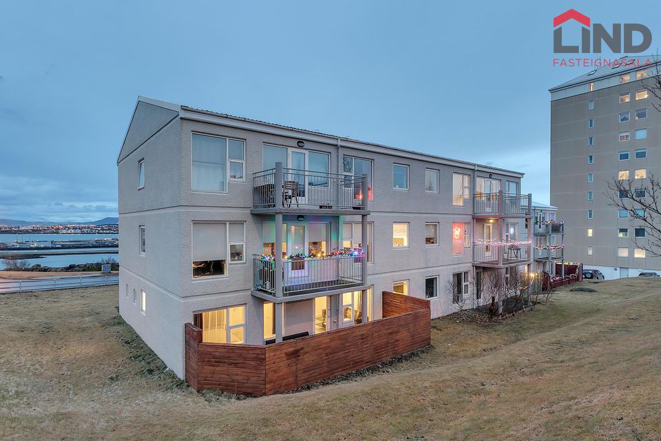 Eyrarholt 2, 220 Hafnarfjörður