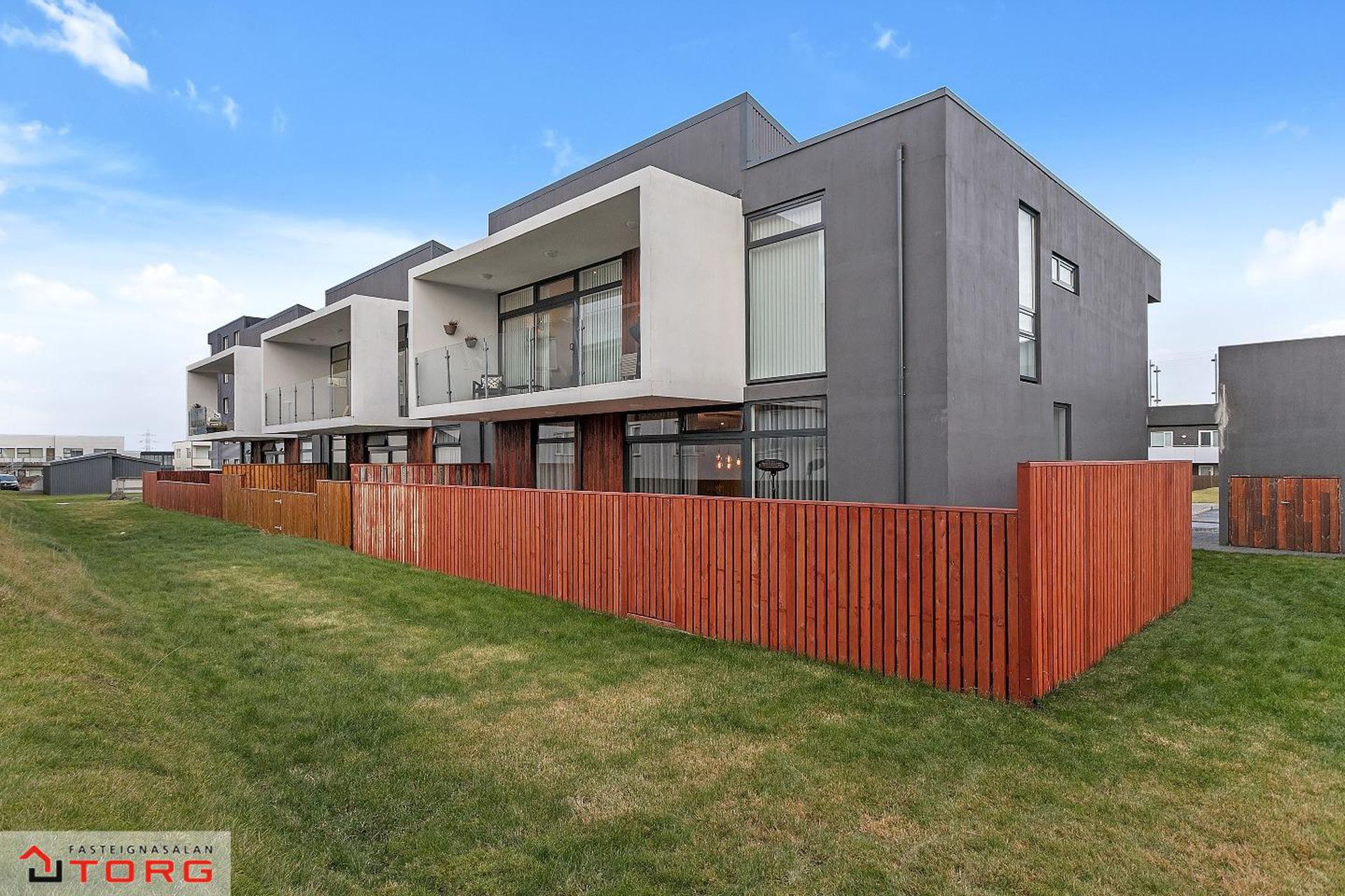 Drekavellir 40, 221 Hafnarfjörður