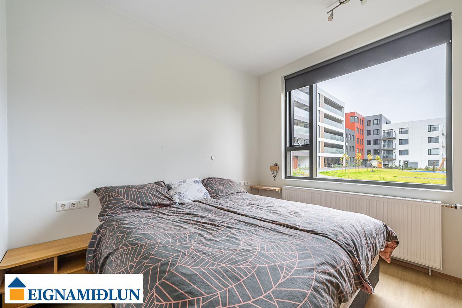 Fálkahlíð 4, 102 Reykjavík