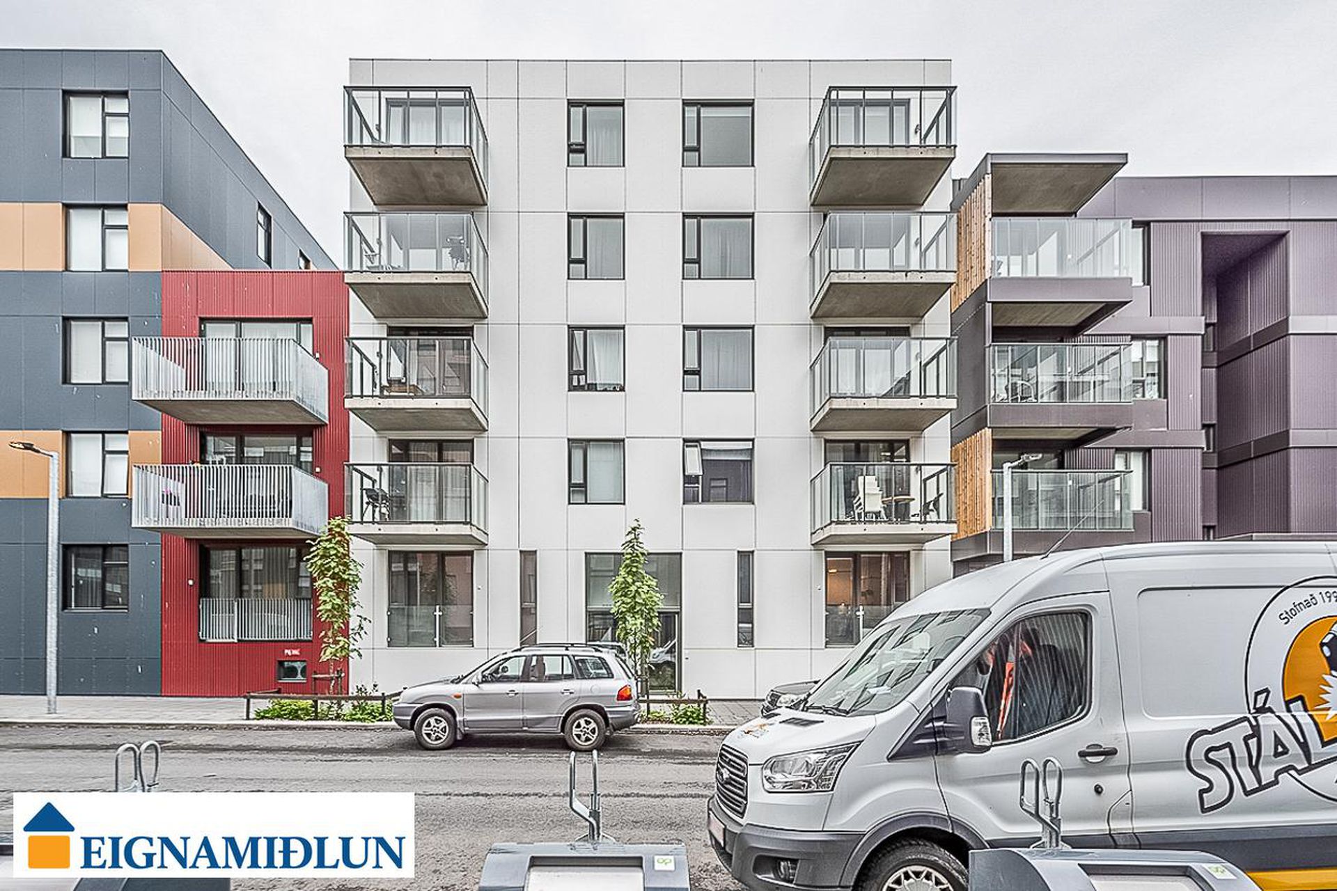 Fálkahlíð 4, 102 Reykjavík