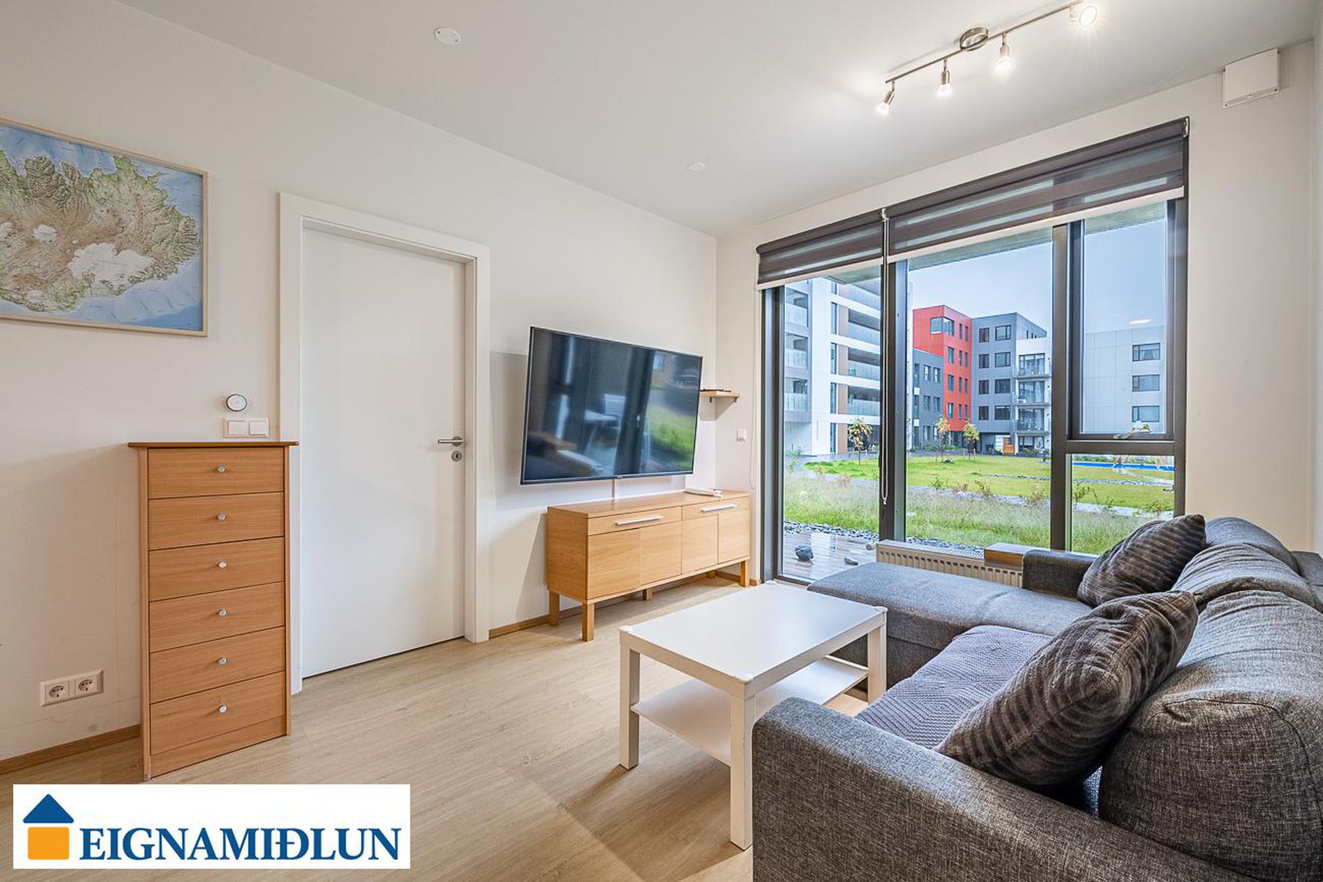 Fálkahlíð 4, 102 Reykjavík