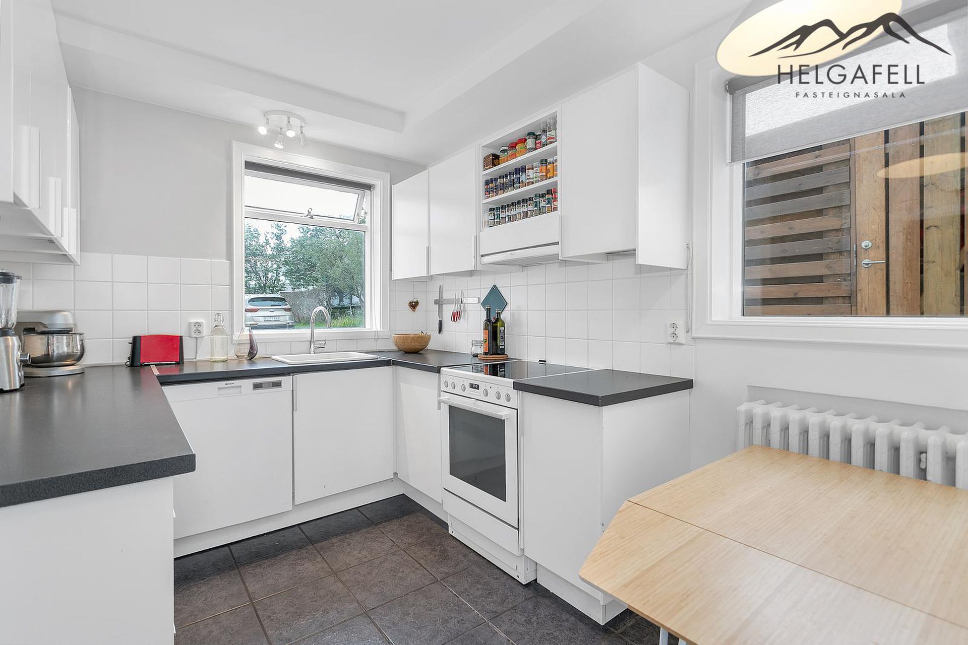 Rauðalækur 73, 105 Reykjavík