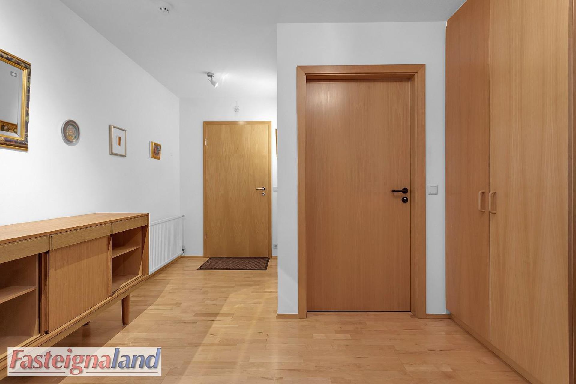 Hraunbær 103, 110 Reykjavík