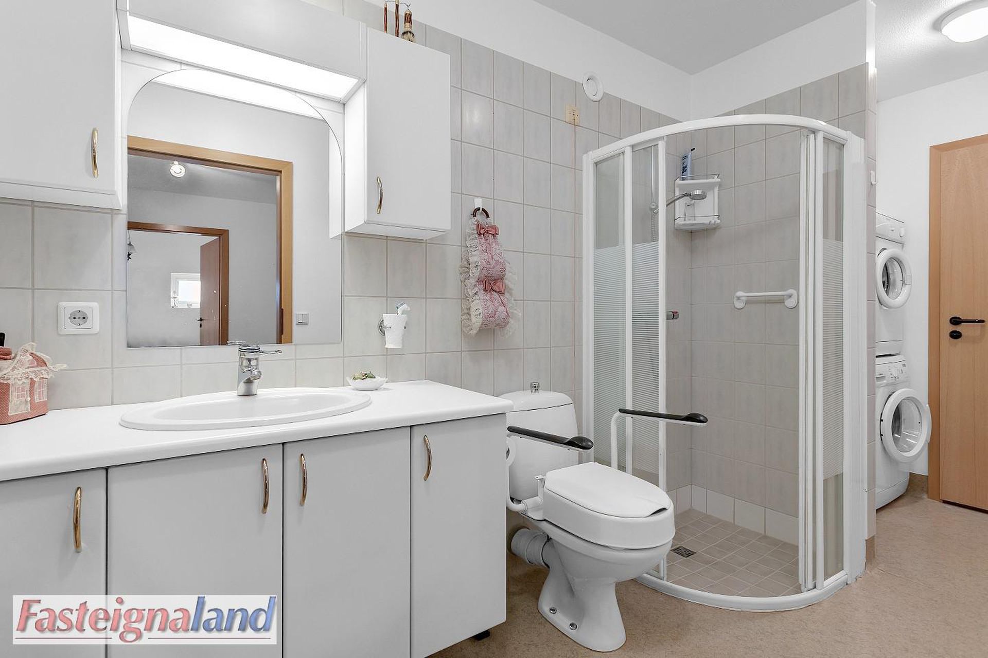 Hraunbær 103, 110 Reykjavík