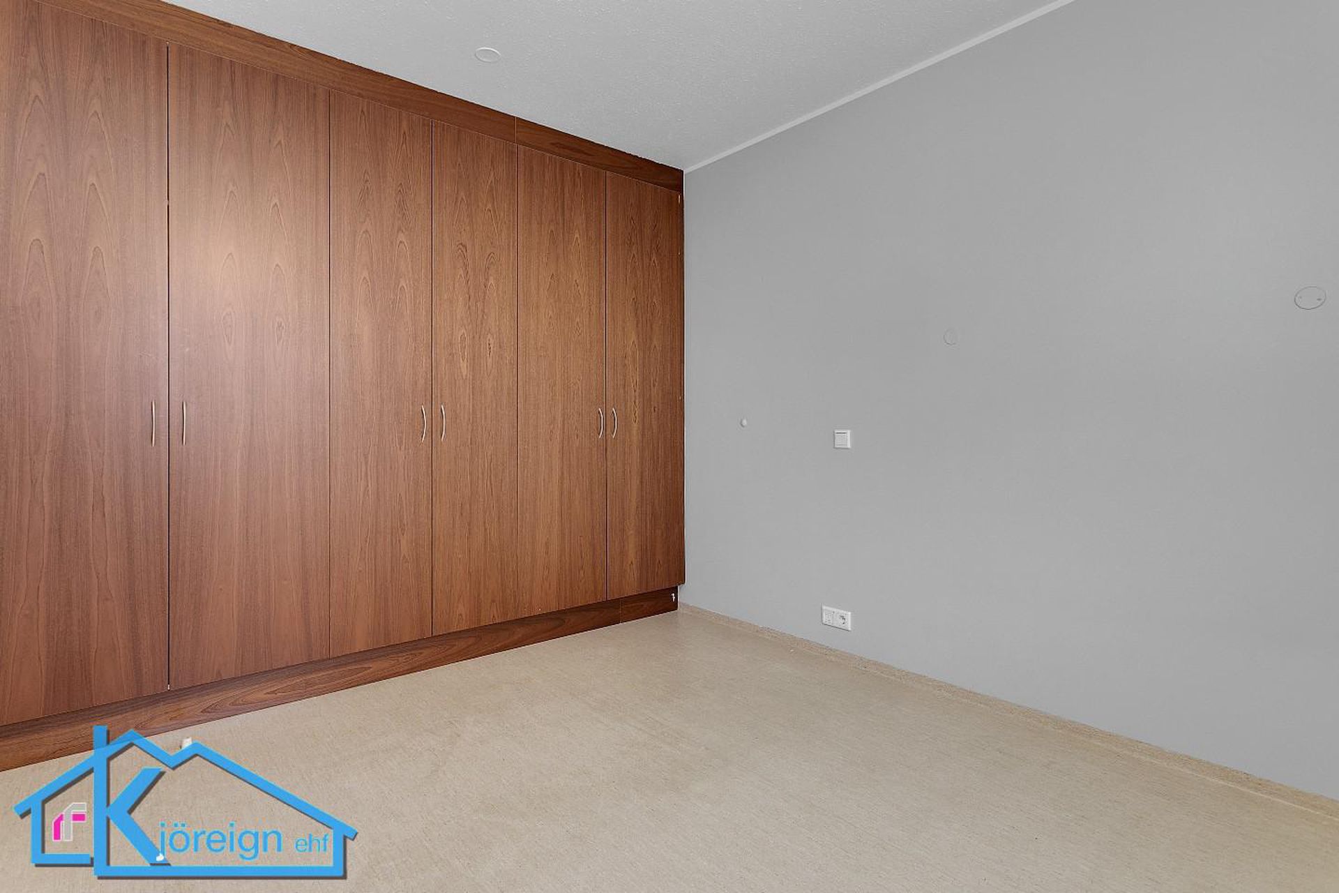 Hraunbær 109 - 0102, 110 Reykjavík