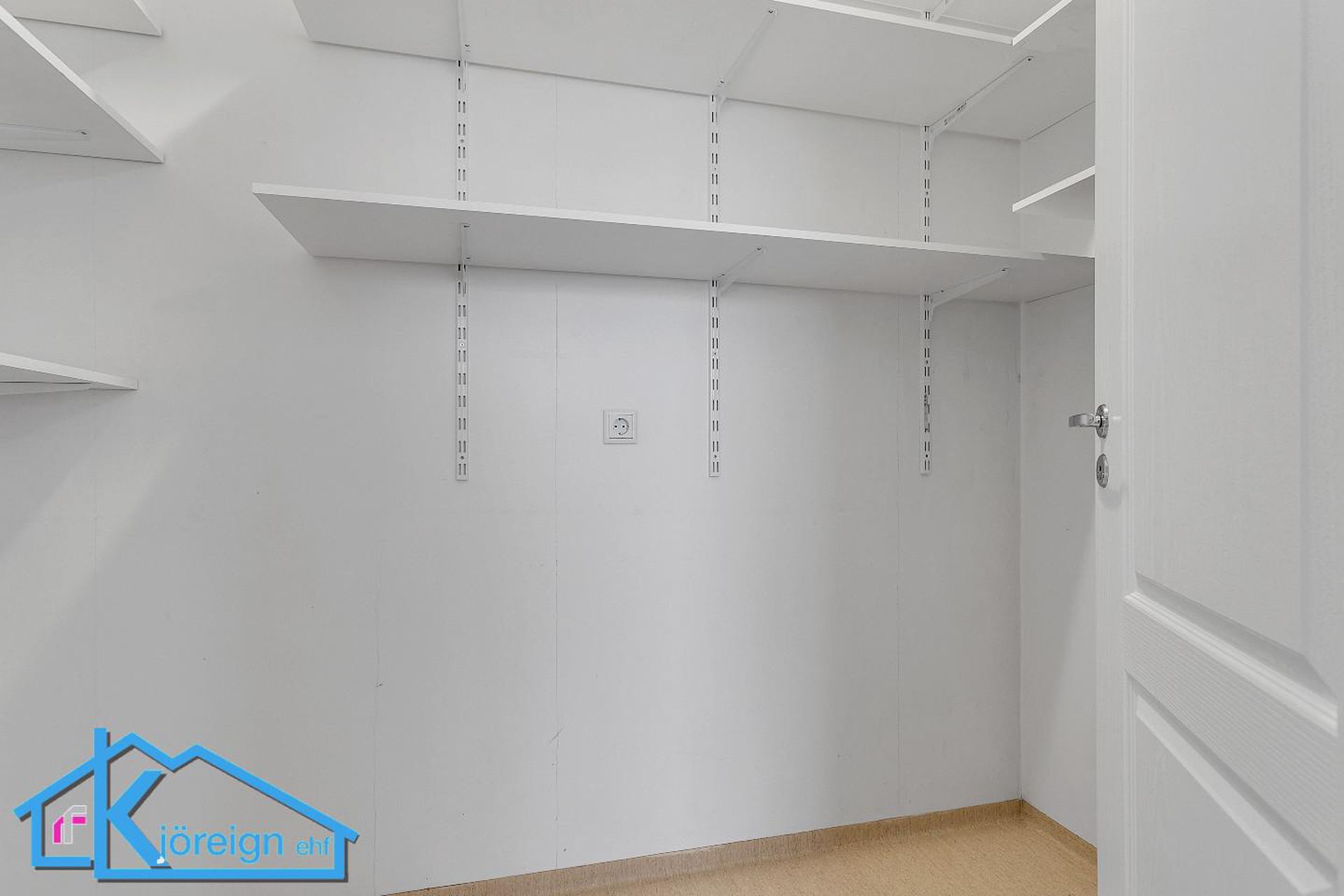 Hraunbær 109 - 0102, 110 Reykjavík