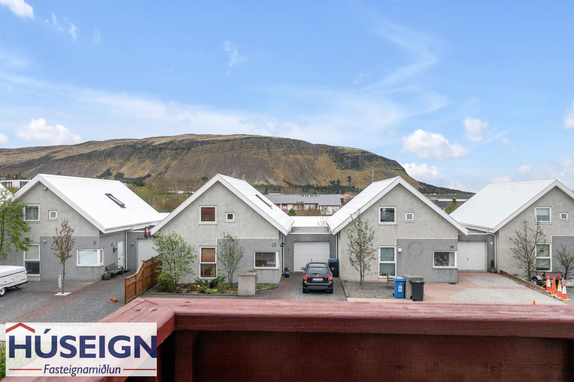Hjallahlíð 25, 270 Mosfellsbær