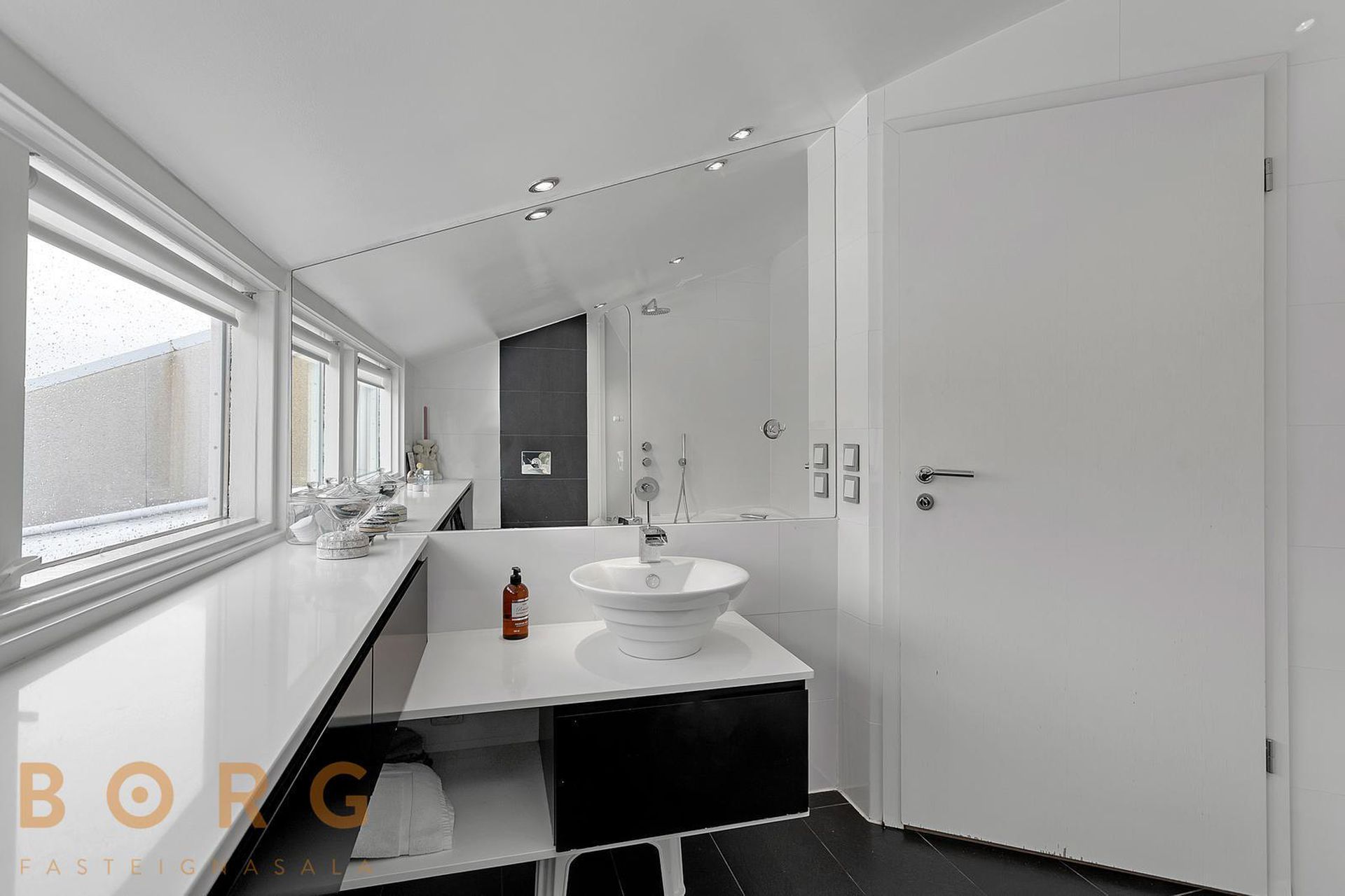 Flúðasel 93, 109 Reykjavík