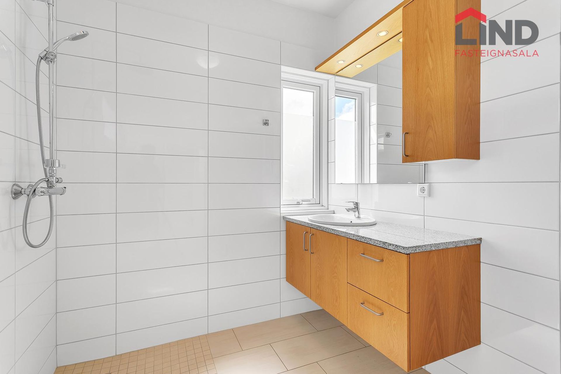 Boðaþing 10, 203 Kópavogur