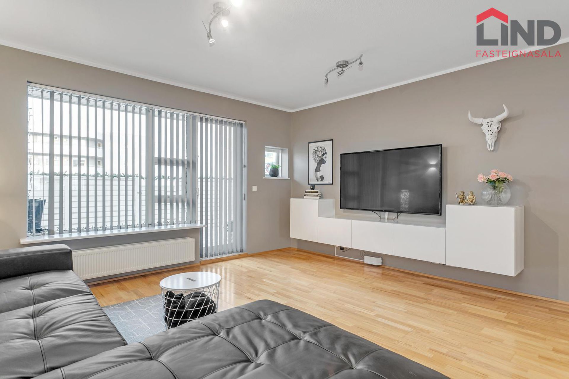 Kristnibraut 79, 113 Reykjavík