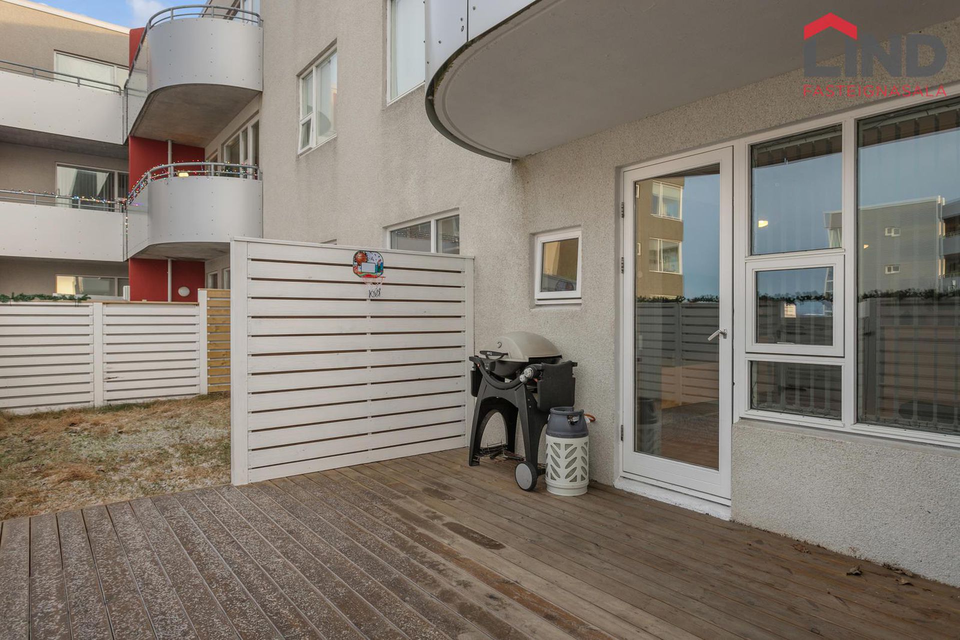 Kristnibraut 79, 113 Reykjavík