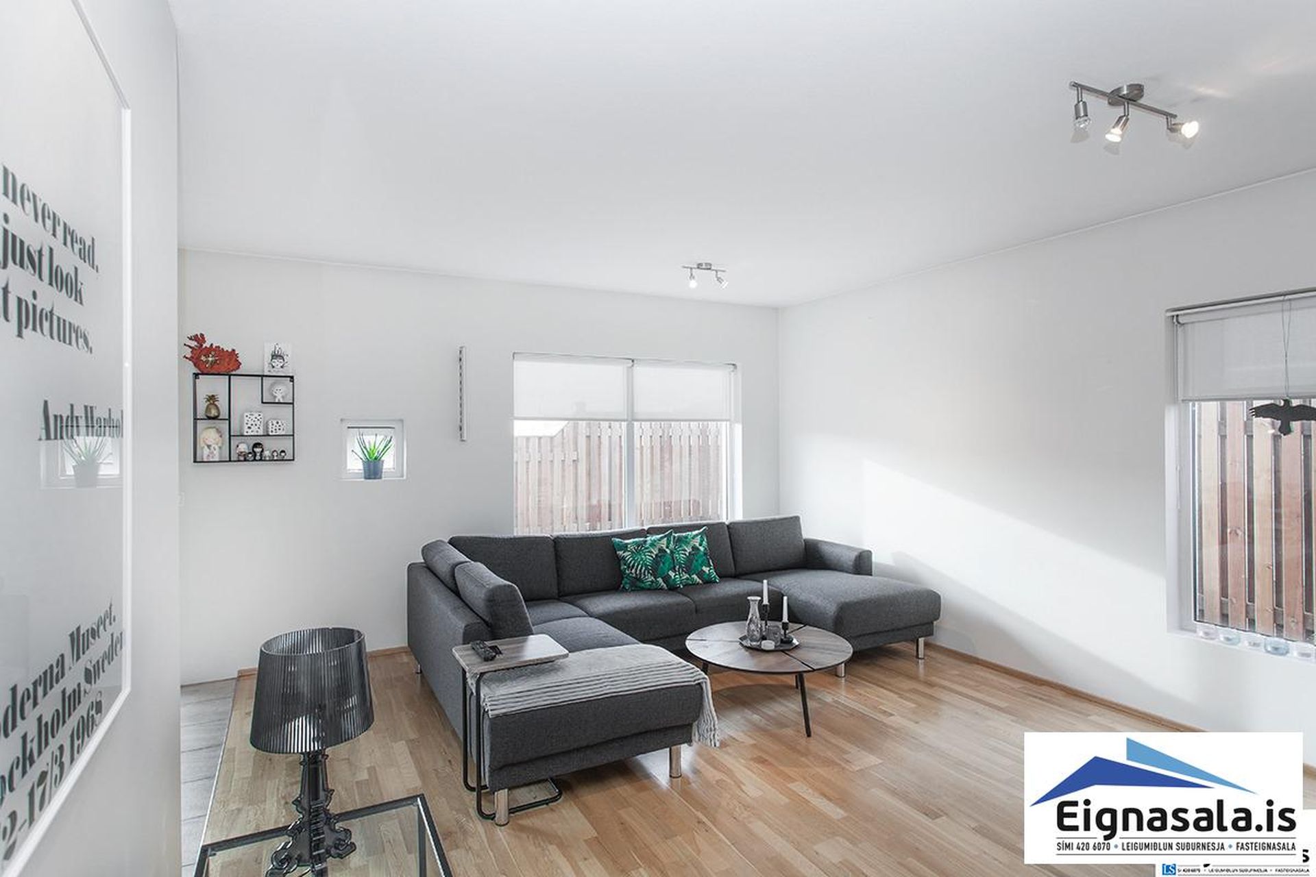 Skólabraut 3, 260 Reykjanesbær