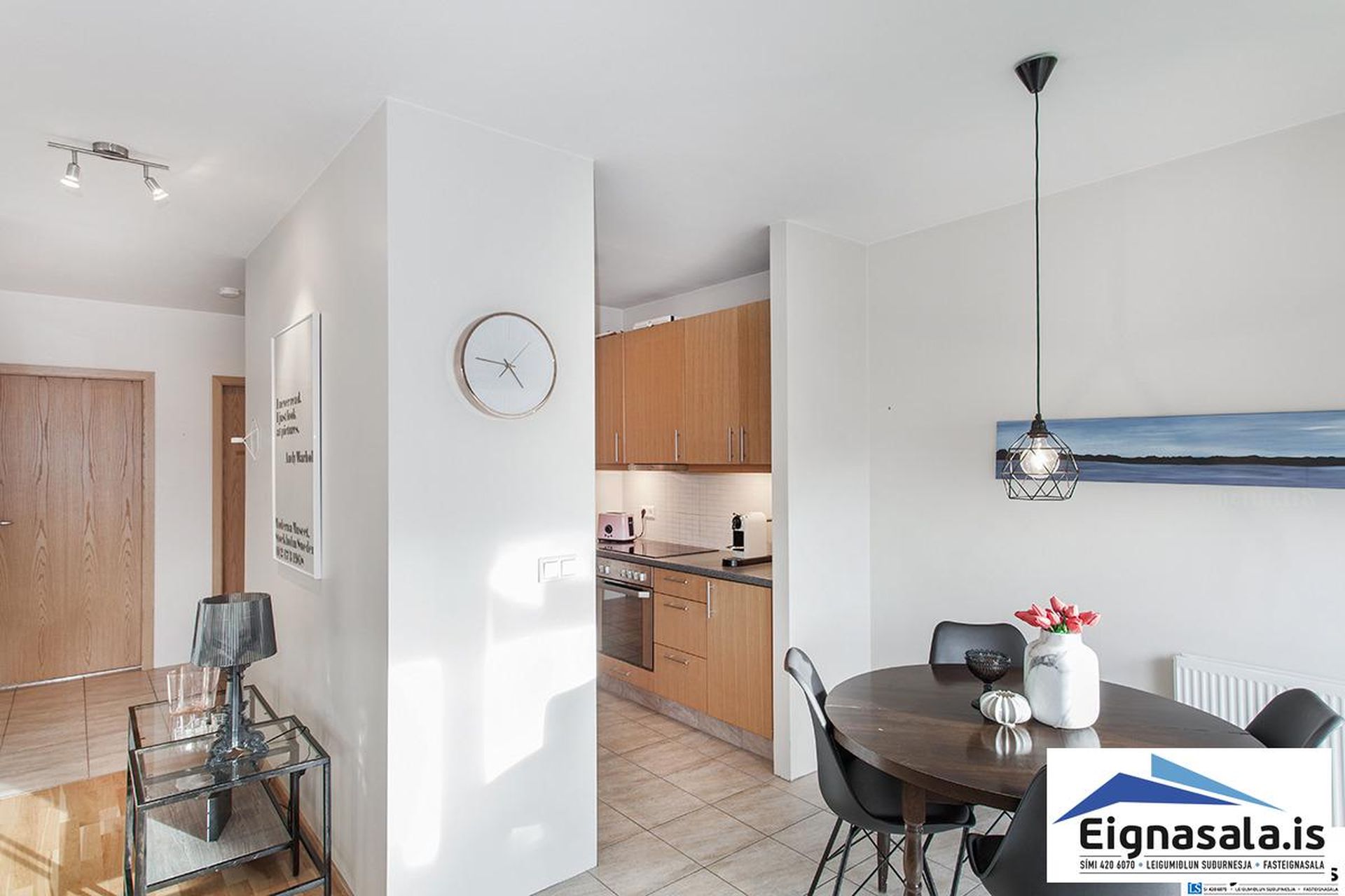 Skólabraut 3, 260 Reykjanesbær