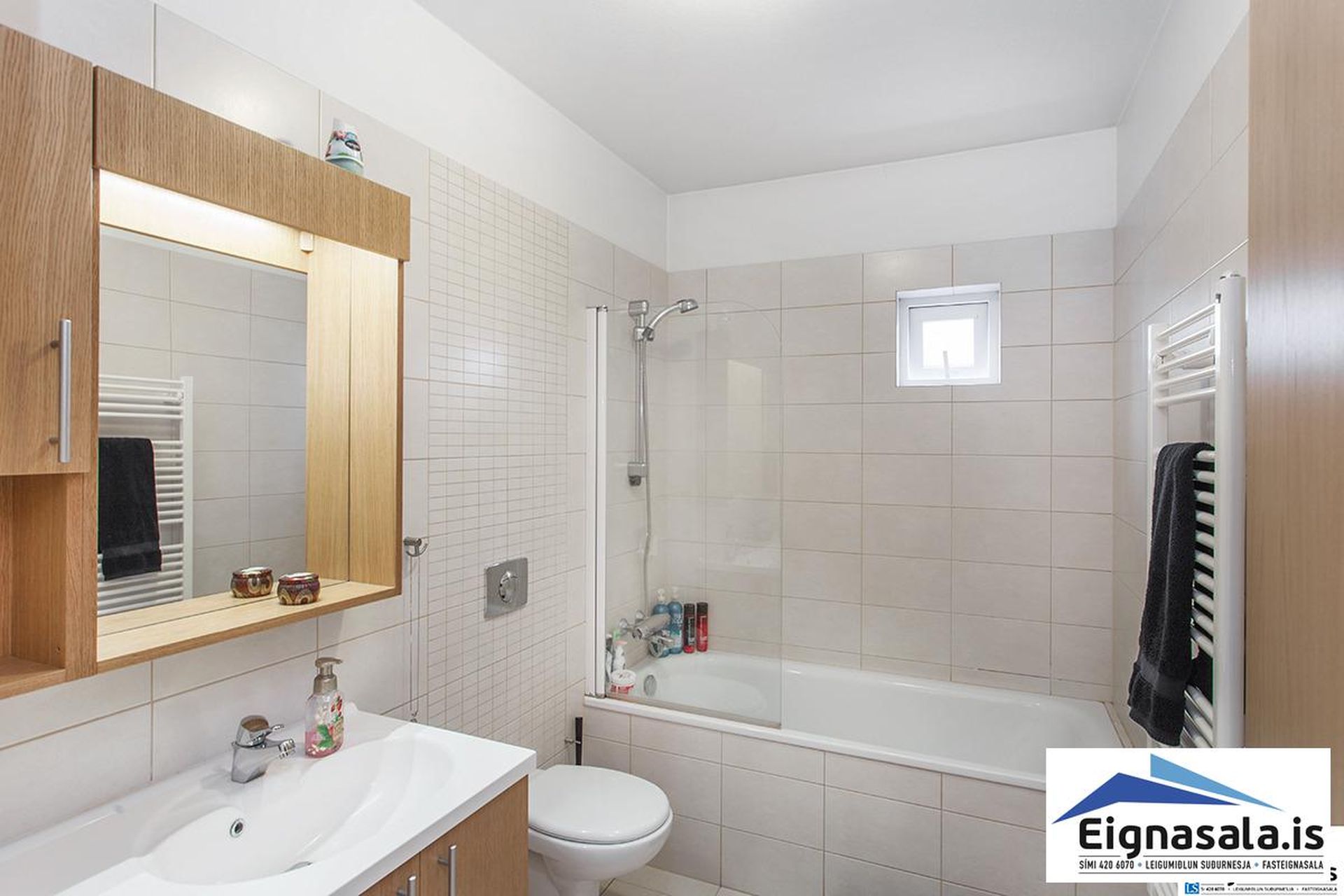 Skólabraut 3, 260 Reykjanesbær