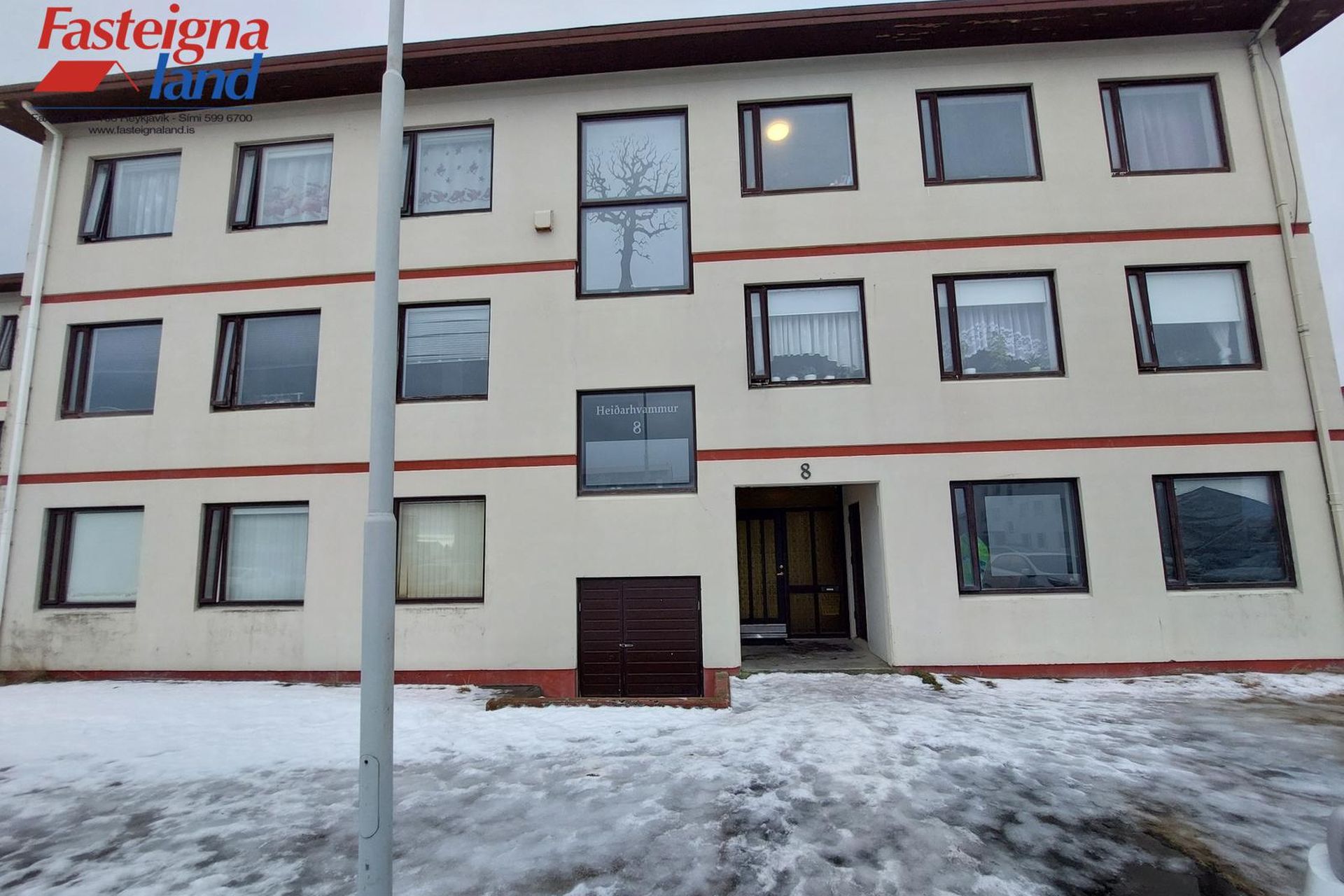 Heiðarhvammur 8, 230 Reykjanesbær