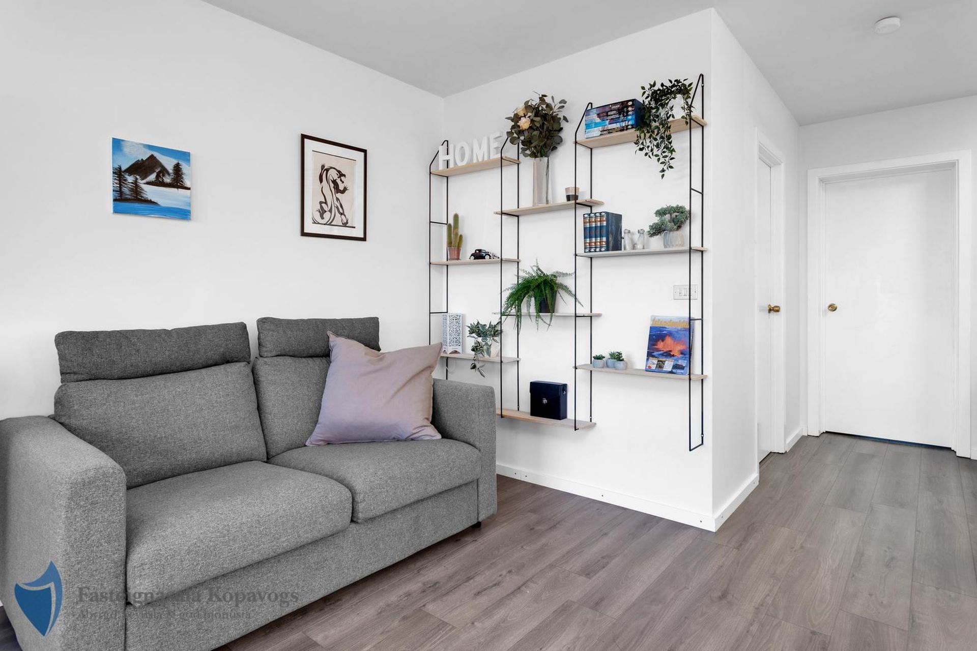 Asparfell 12, 111 Reykjavík