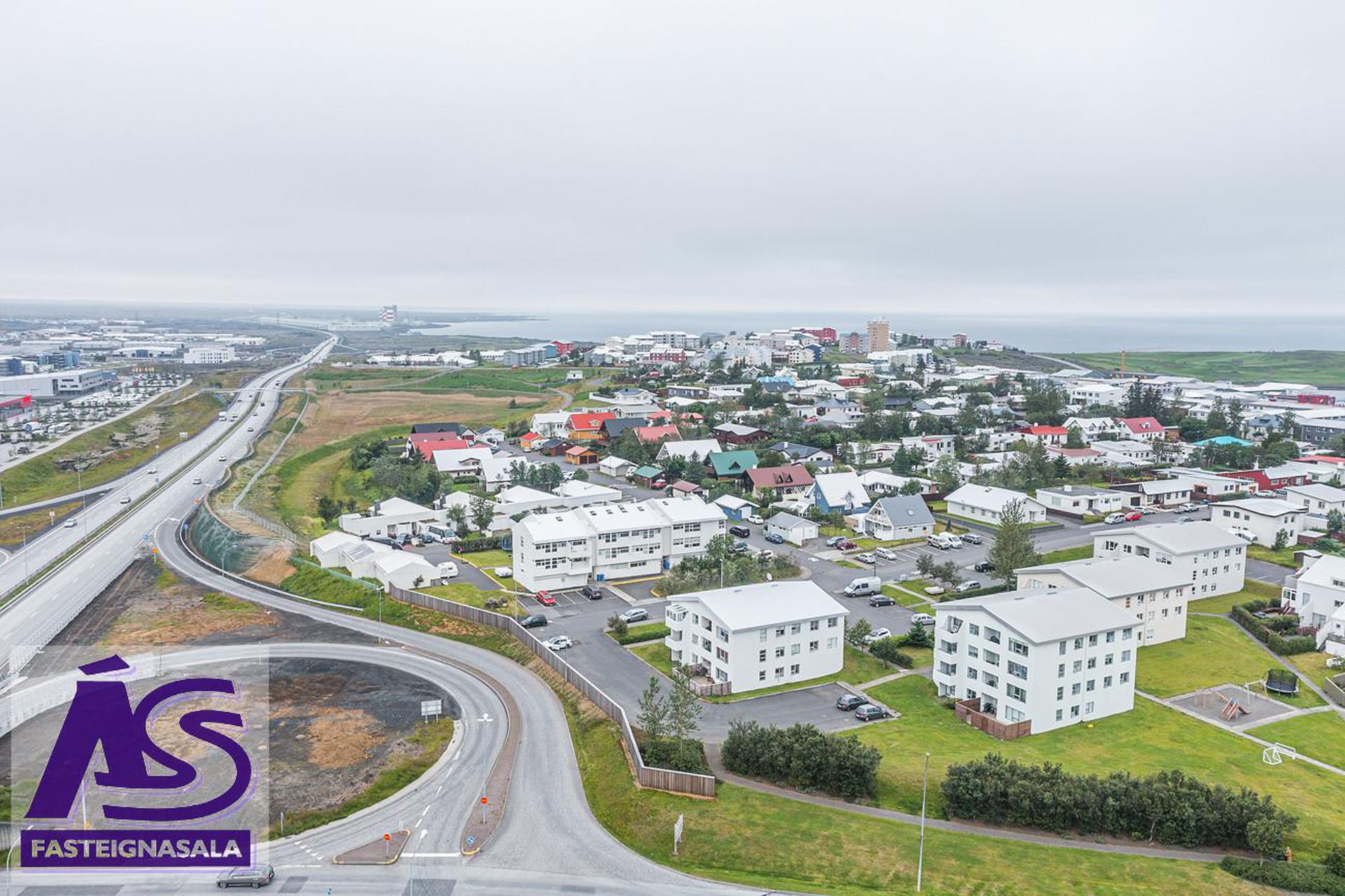 Vallarbarð 1, 220 Hafnarfjörður
