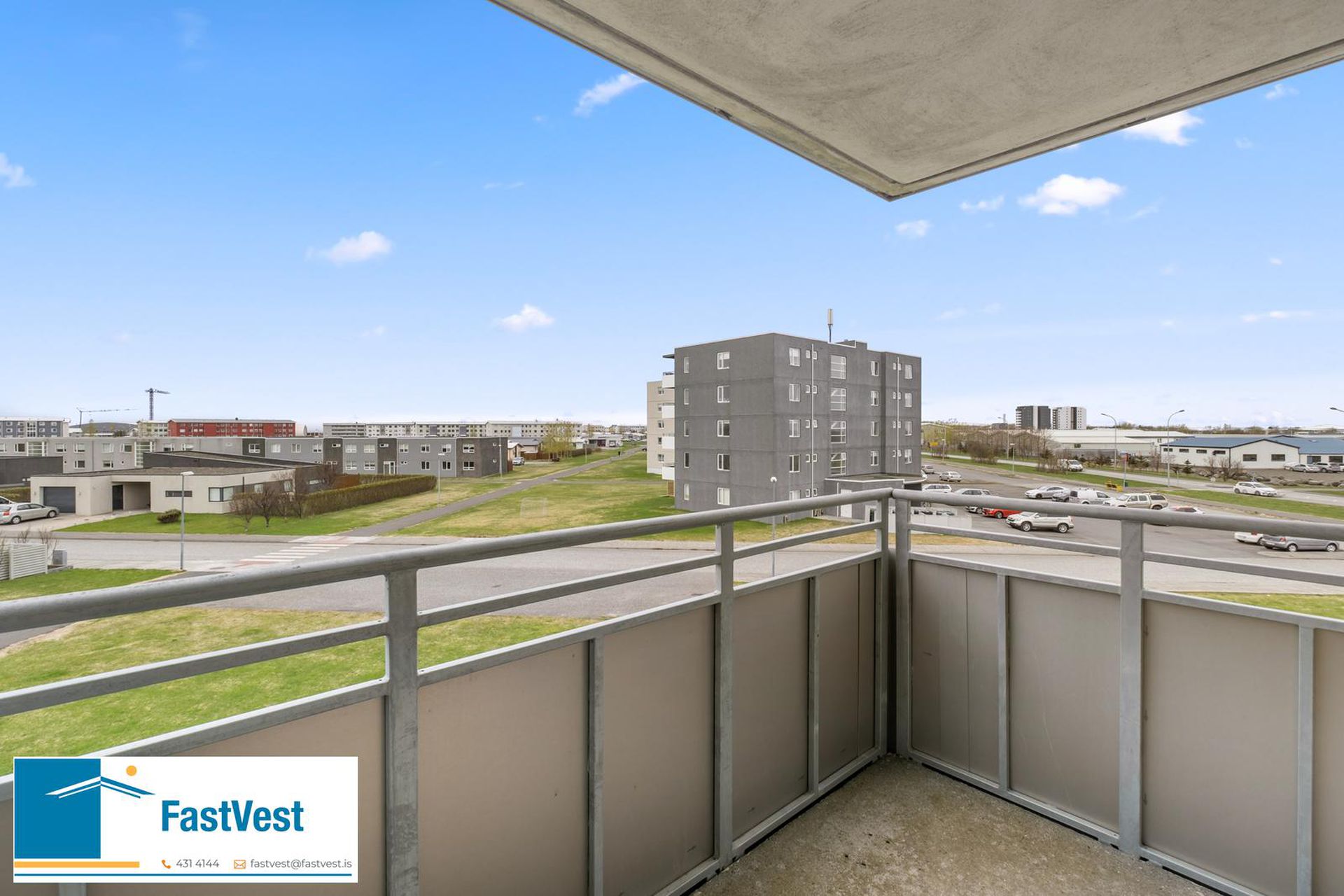 Holtsflöt 9, 300 Akranes