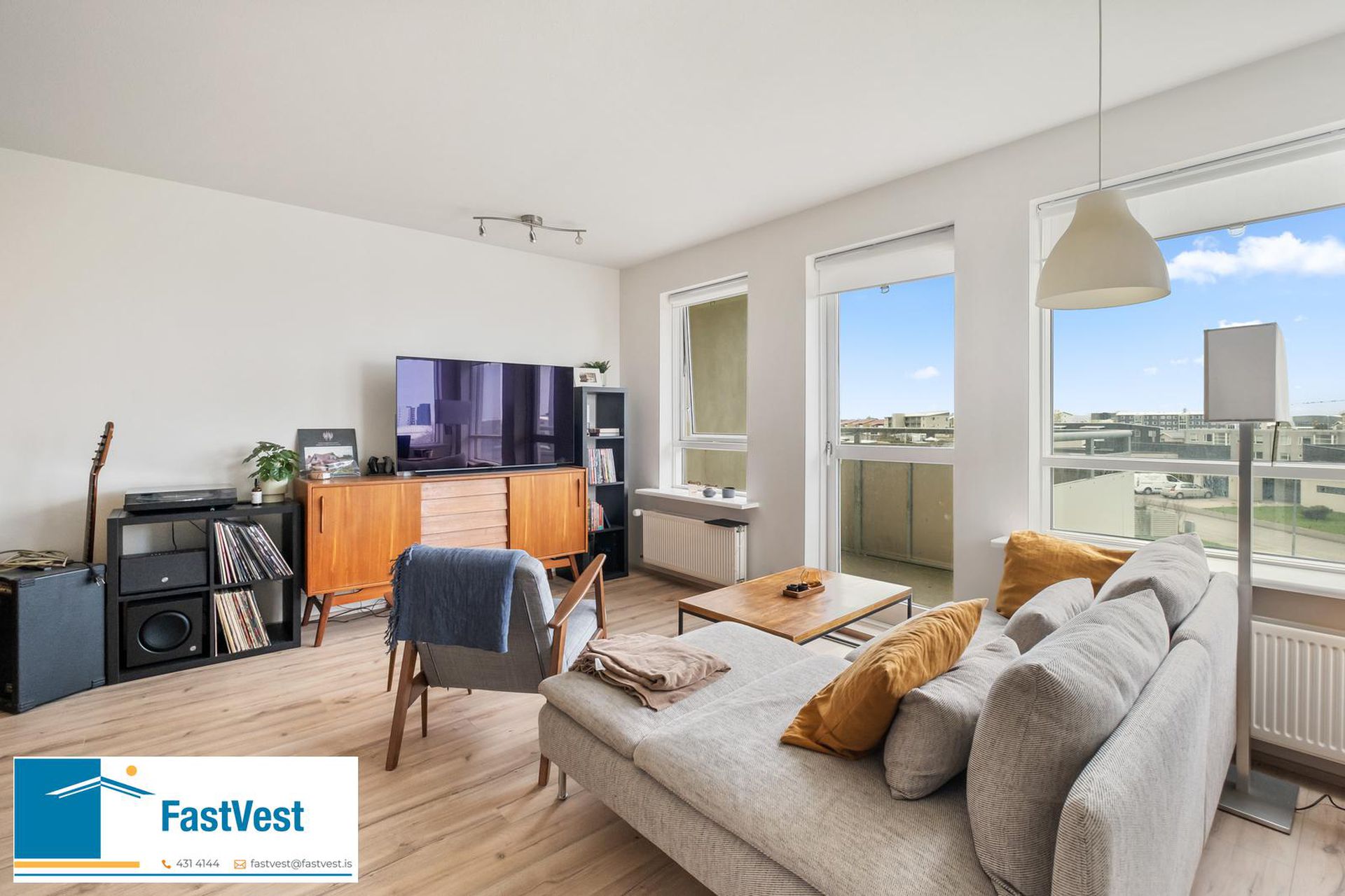 Holtsflöt 9, 300 Akranes