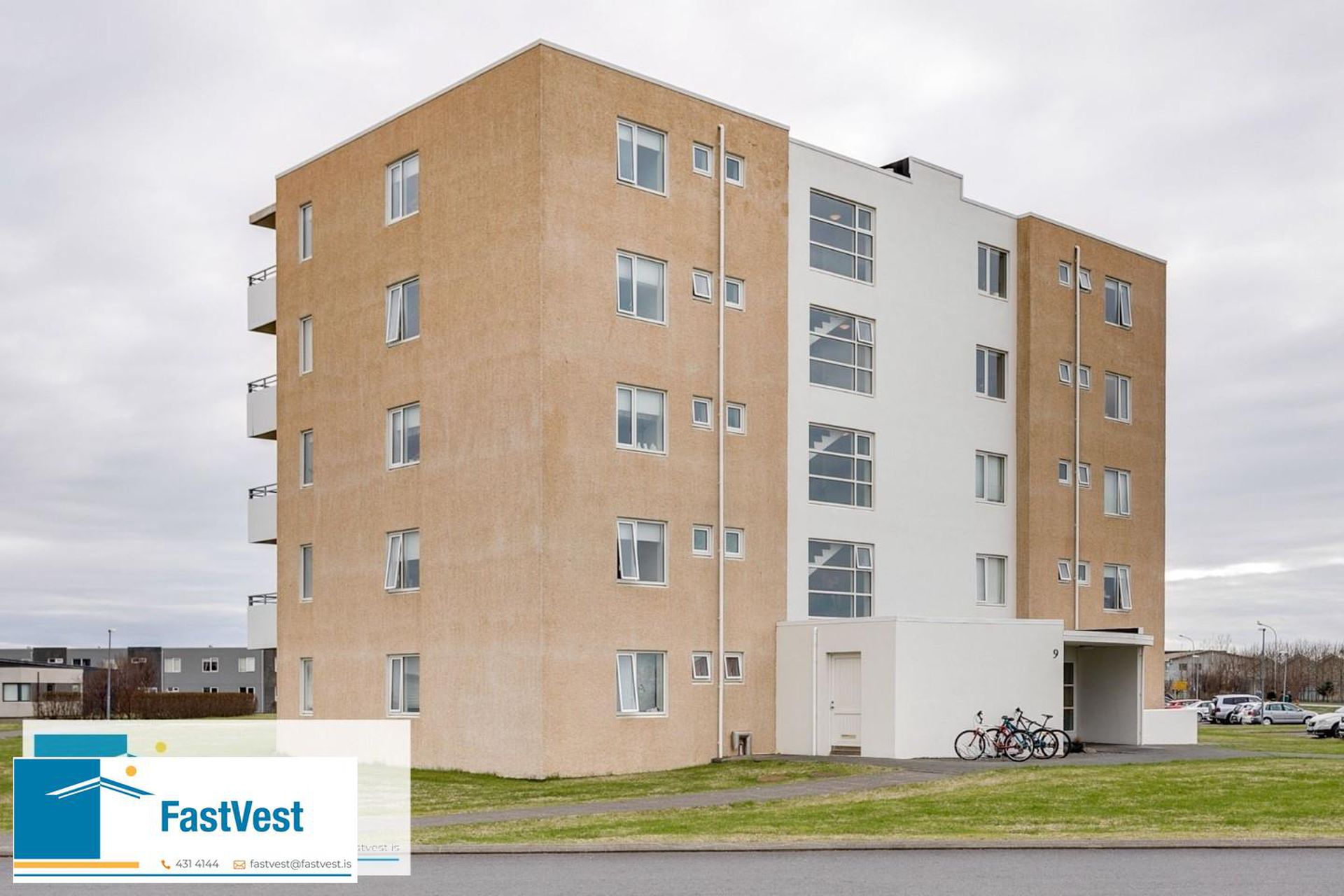 Holtsflöt 9, 300 Akranes