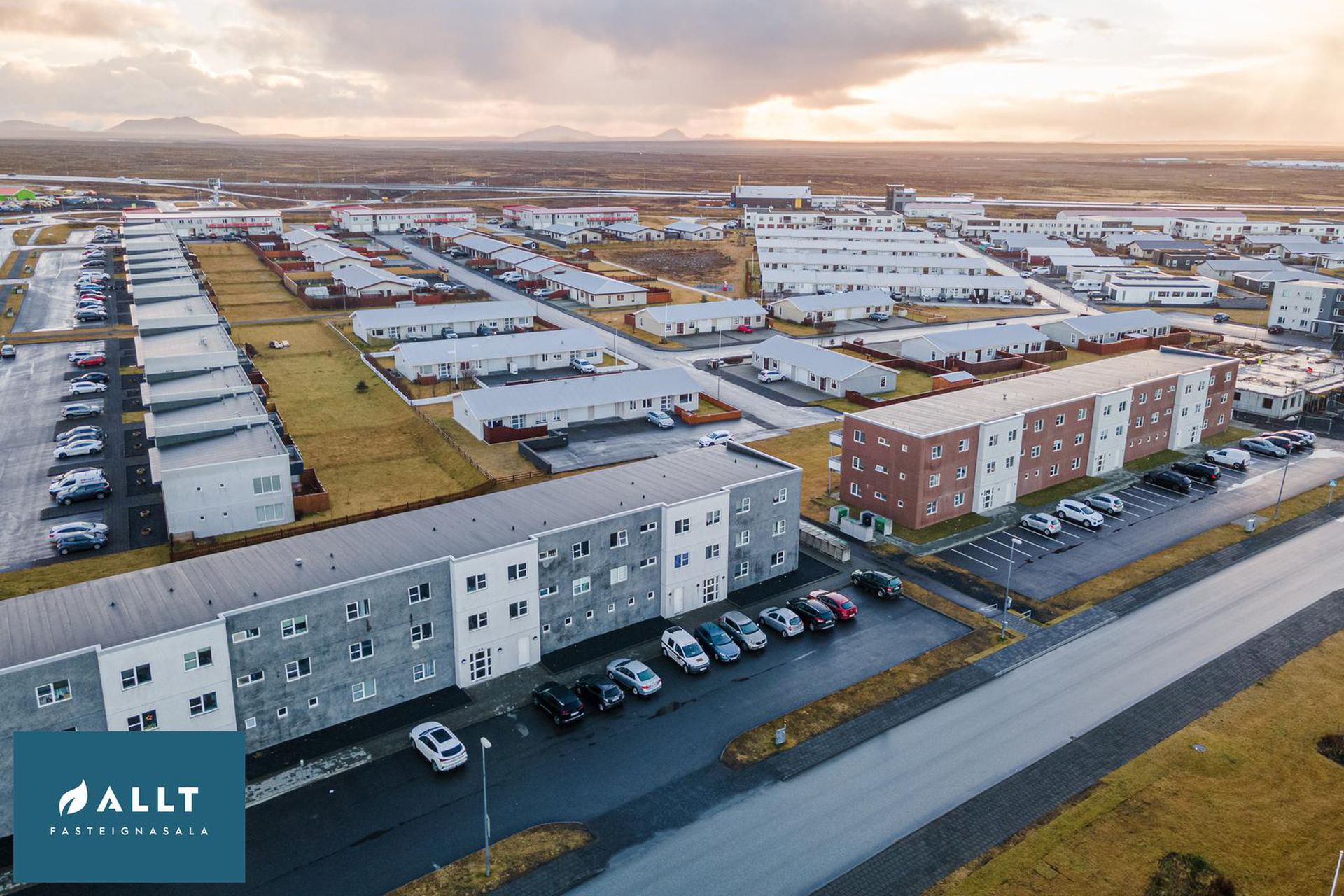 Tjarnabraut 14, 260 Reykjanesbær