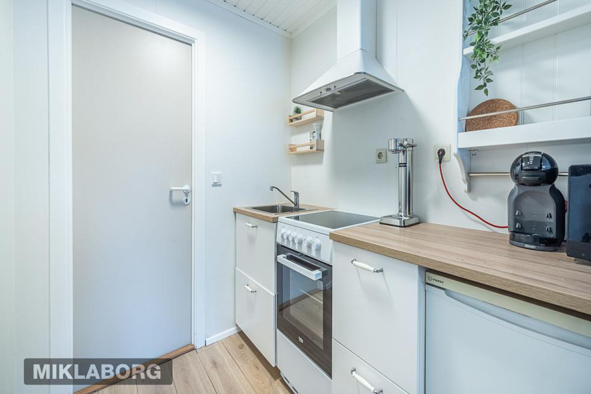 Fálkagata 13 - 0101, 107 Reykjavík